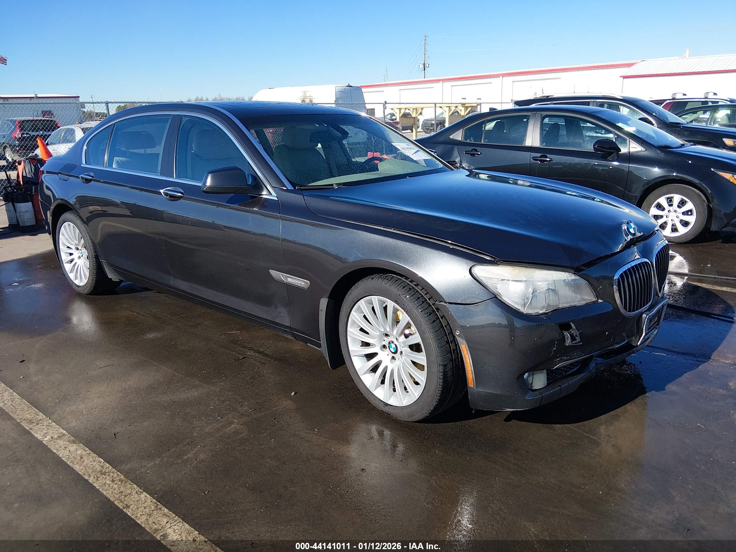 2009 Bmw 750li   Серый vin: WBAKB83559CY62132