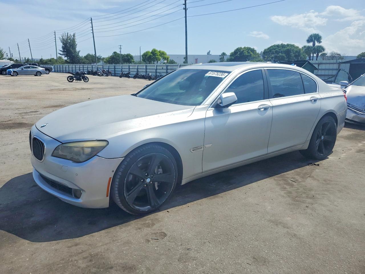 2009 Bmw 750 Li Silver vin: WBAKB83569CY57182