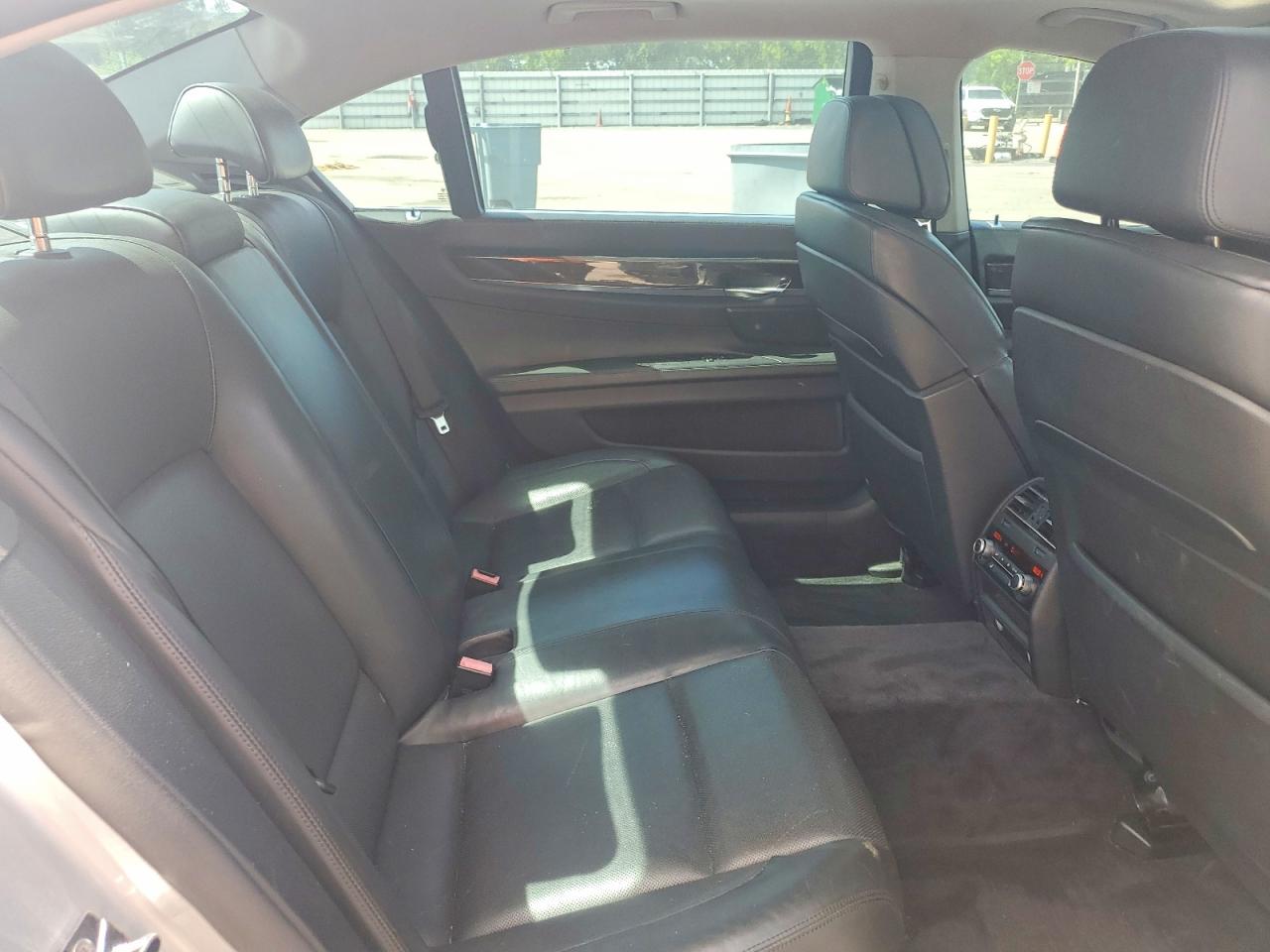 2009 Bmw 750 Li Серебряный vin: WBAKB83569CY57182