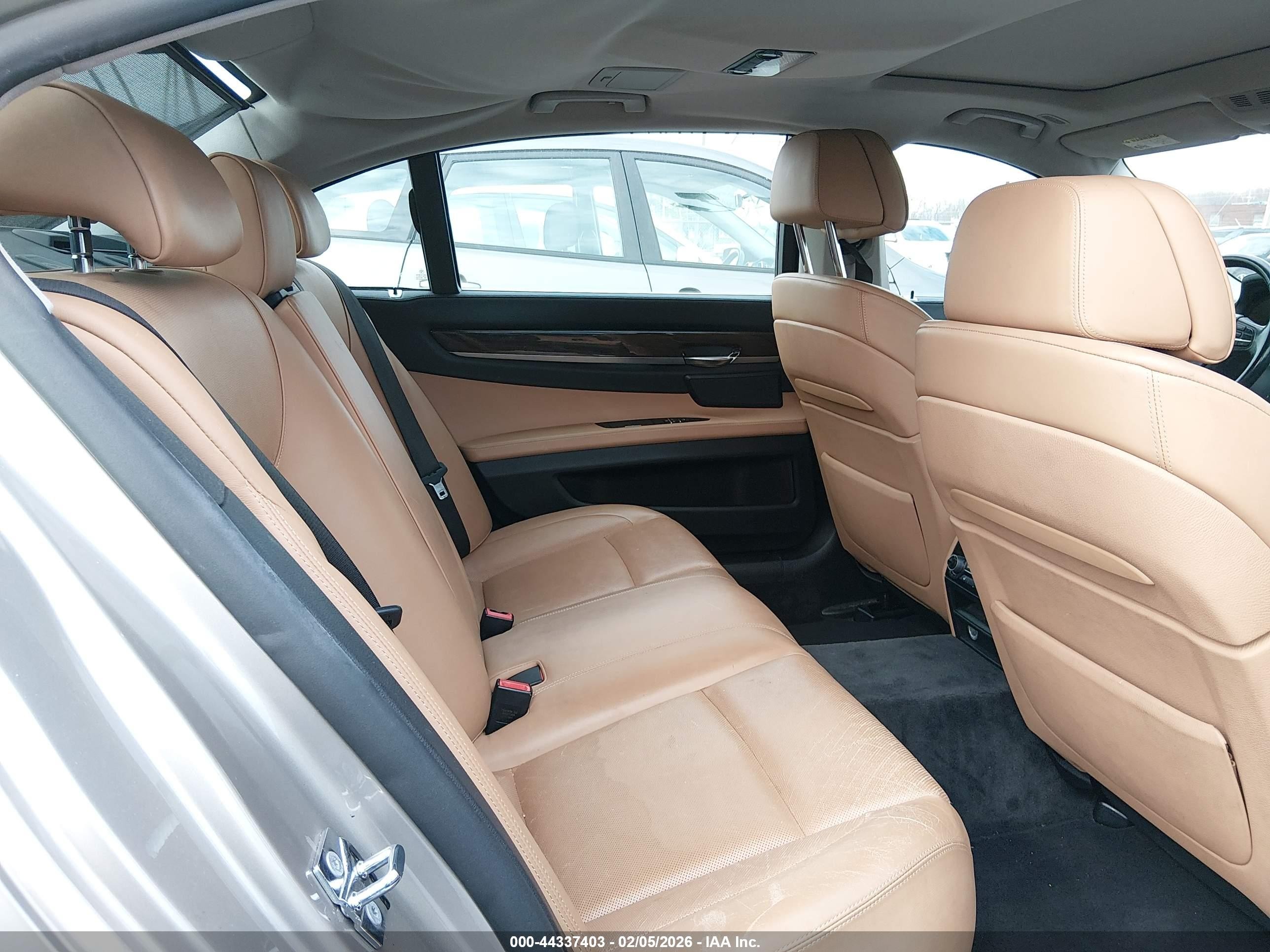 2009 Bmw 750li   Gold vin: WBAKB83569CY59496