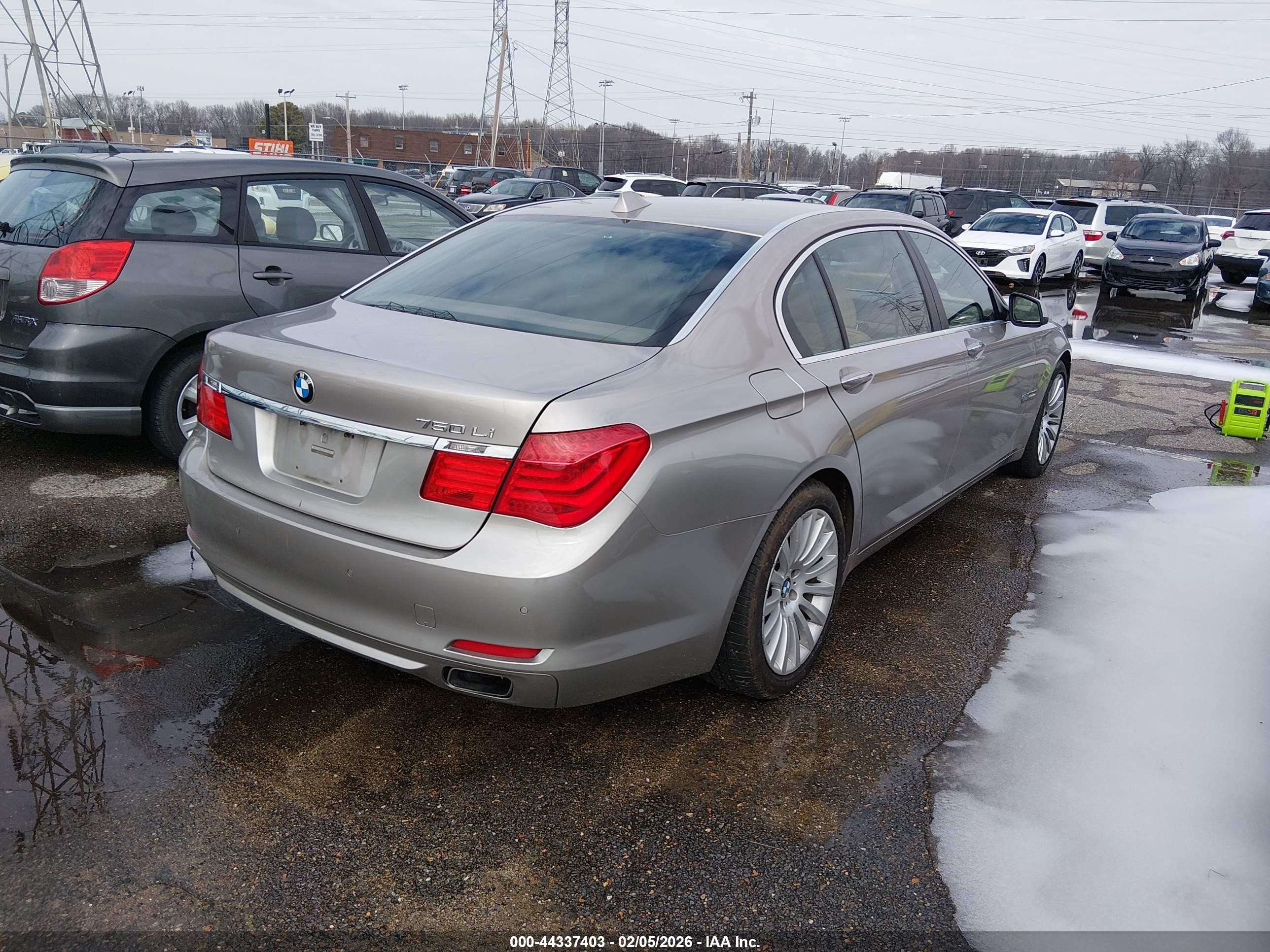 2009 Bmw 750li   Gold vin: WBAKB83569CY59496
