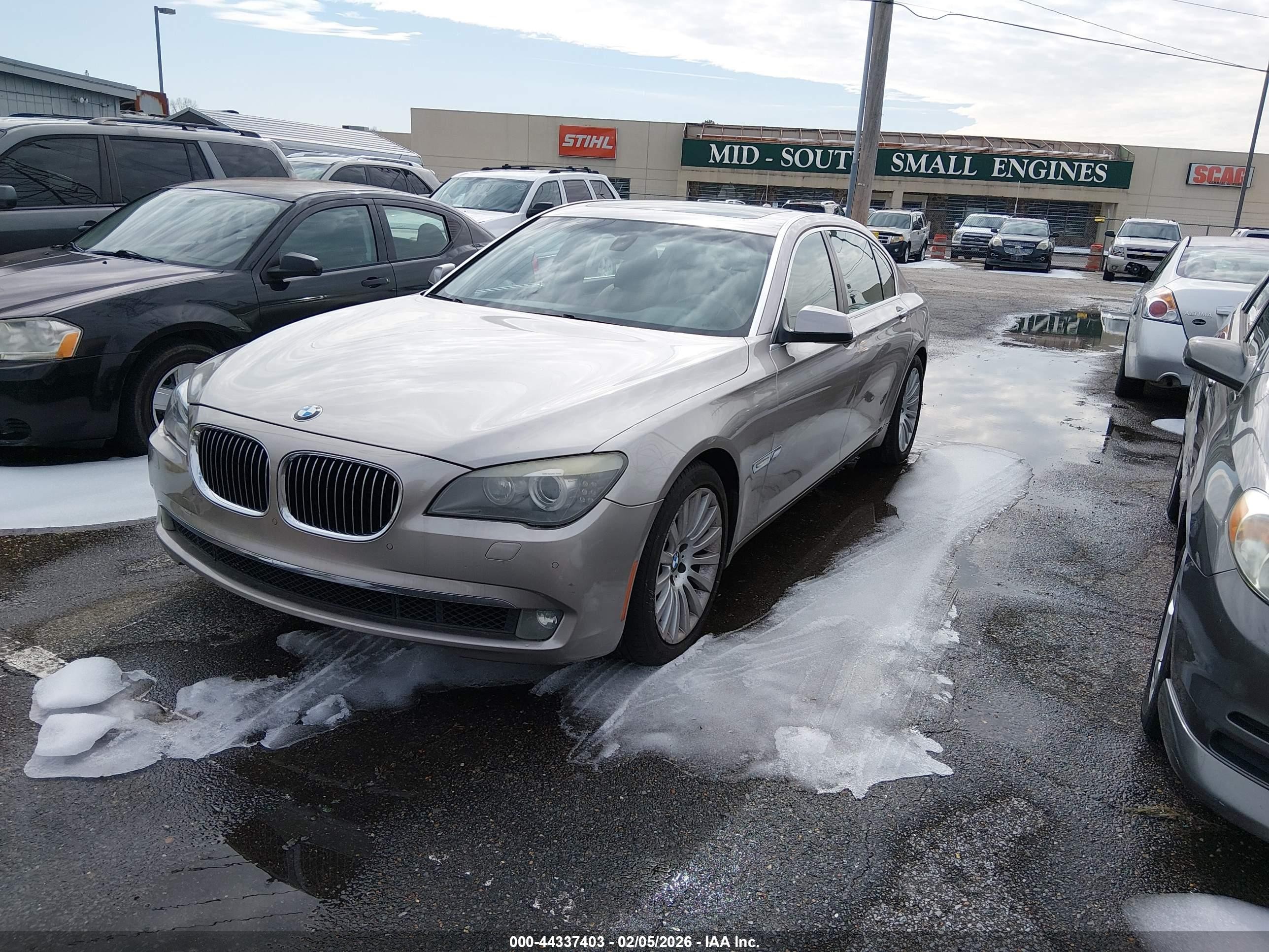 2009 Bmw 750li   Gold vin: WBAKB83569CY59496