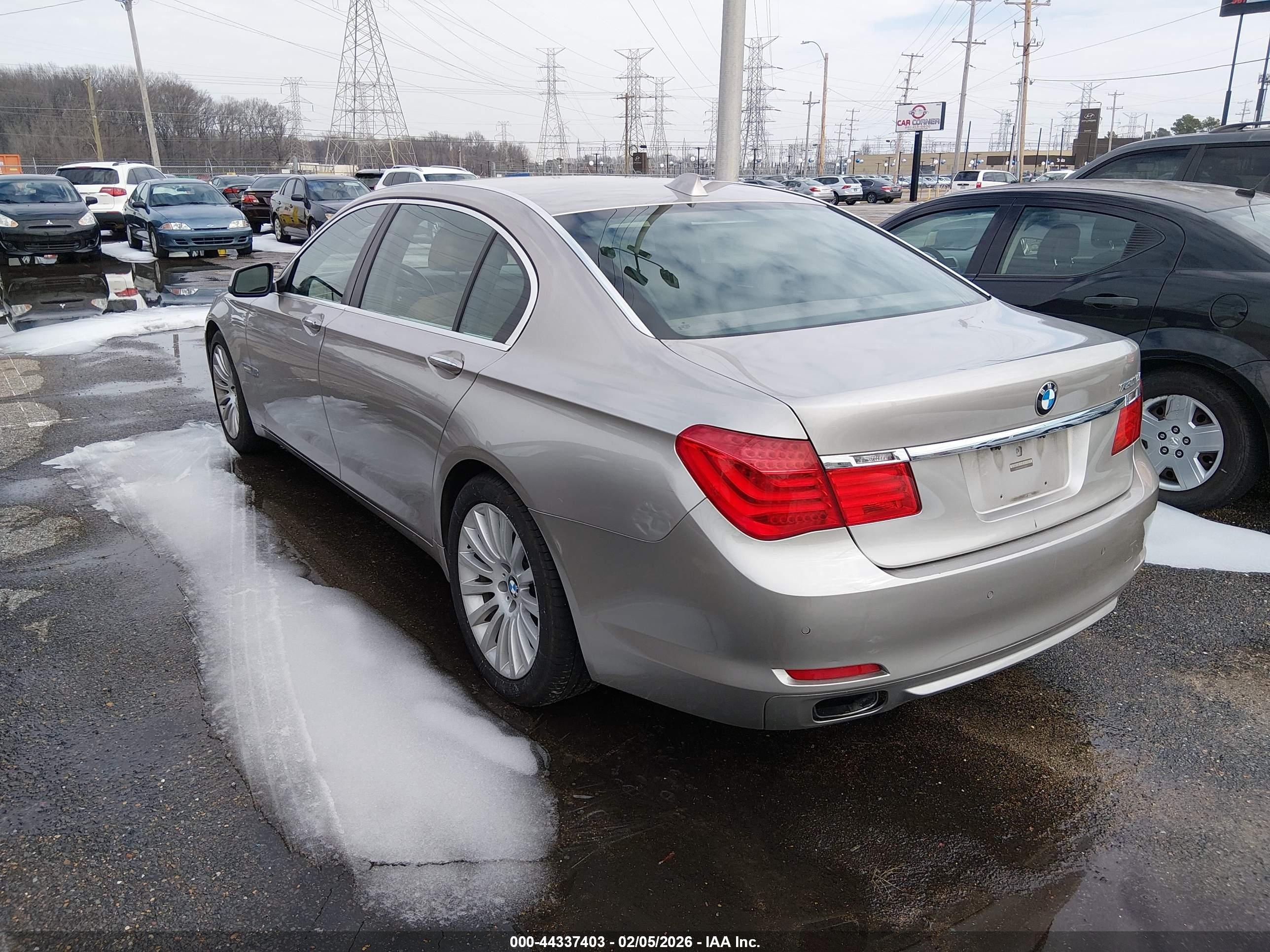 2009 Bmw 750li   Gold vin: WBAKB83569CY59496