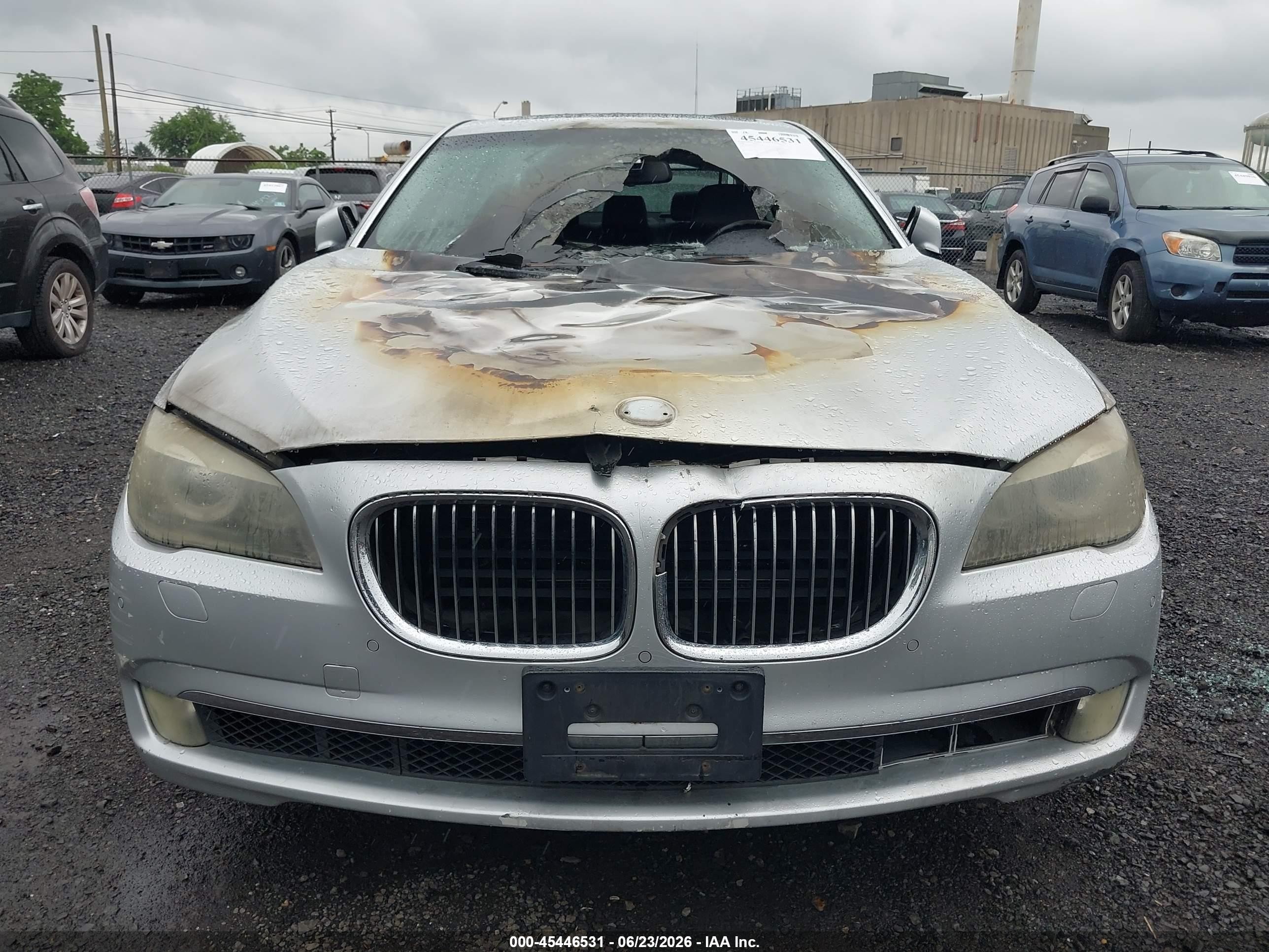 2009 Bmw 750li   Silver vin: WBAKB83579CY58714