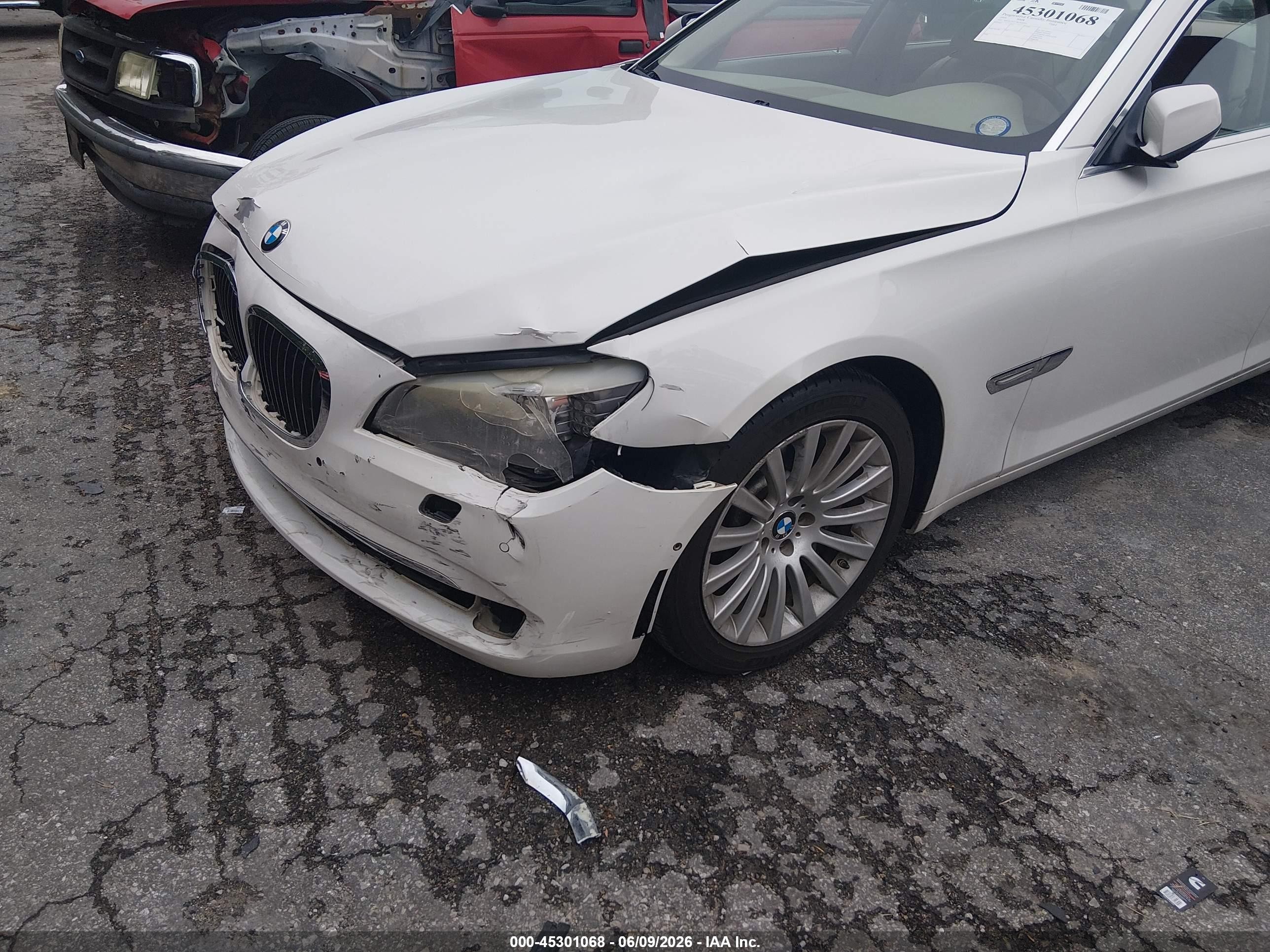 2009 Bmw 750li   Белый vin: WBAKB83579CY62634