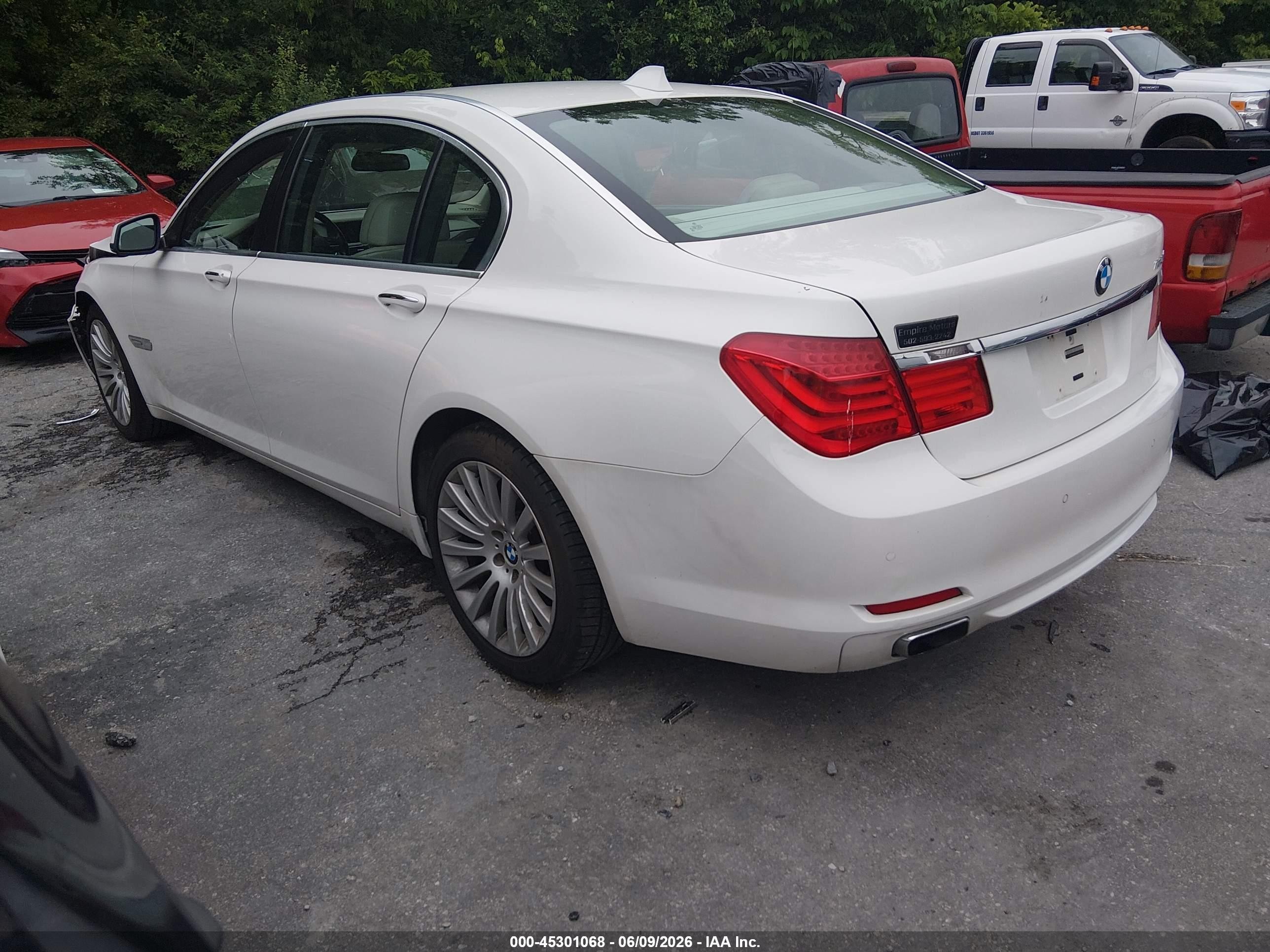 2009 Bmw 750li   Белый vin: WBAKB83579CY62634