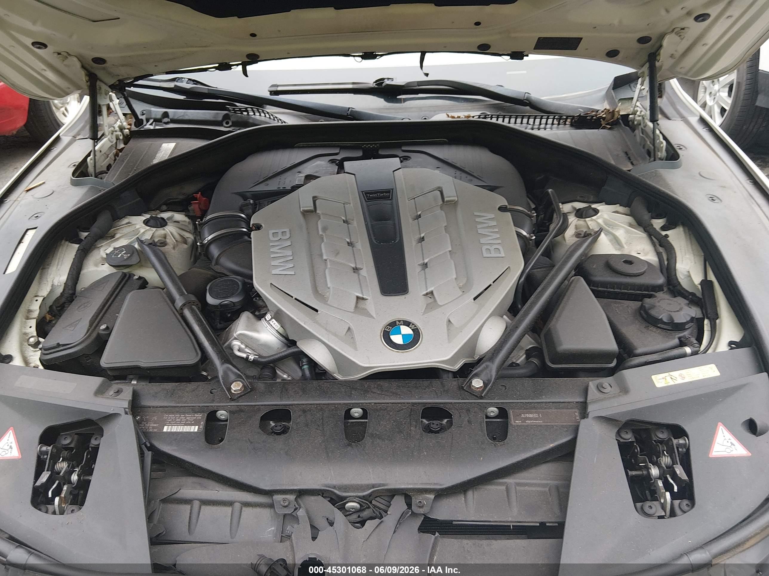 2009 Bmw 750li   Белый vin: WBAKB83579CY62634