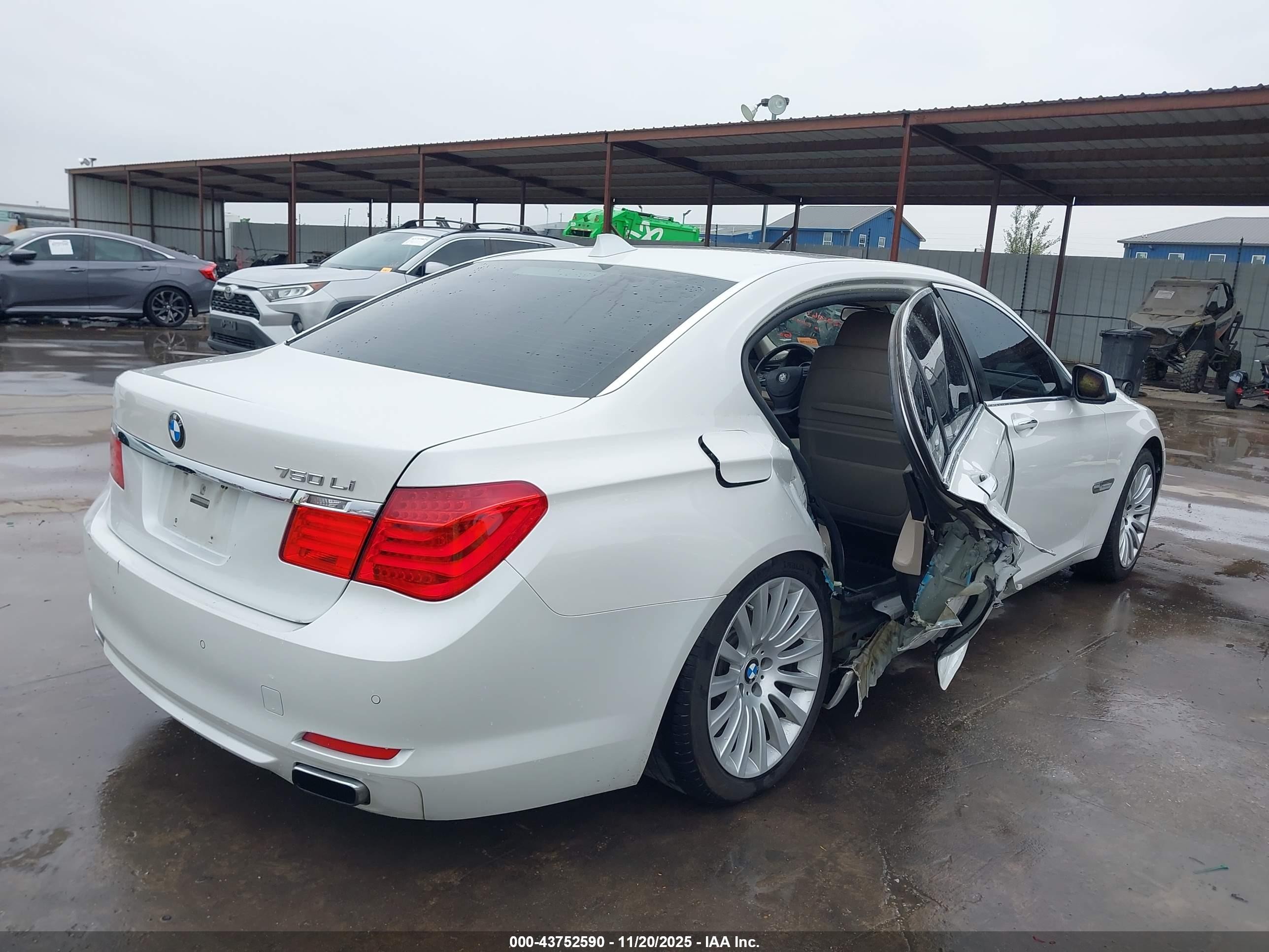 2009 Bmw 750li   White vin: WBAKB835X9CY57900