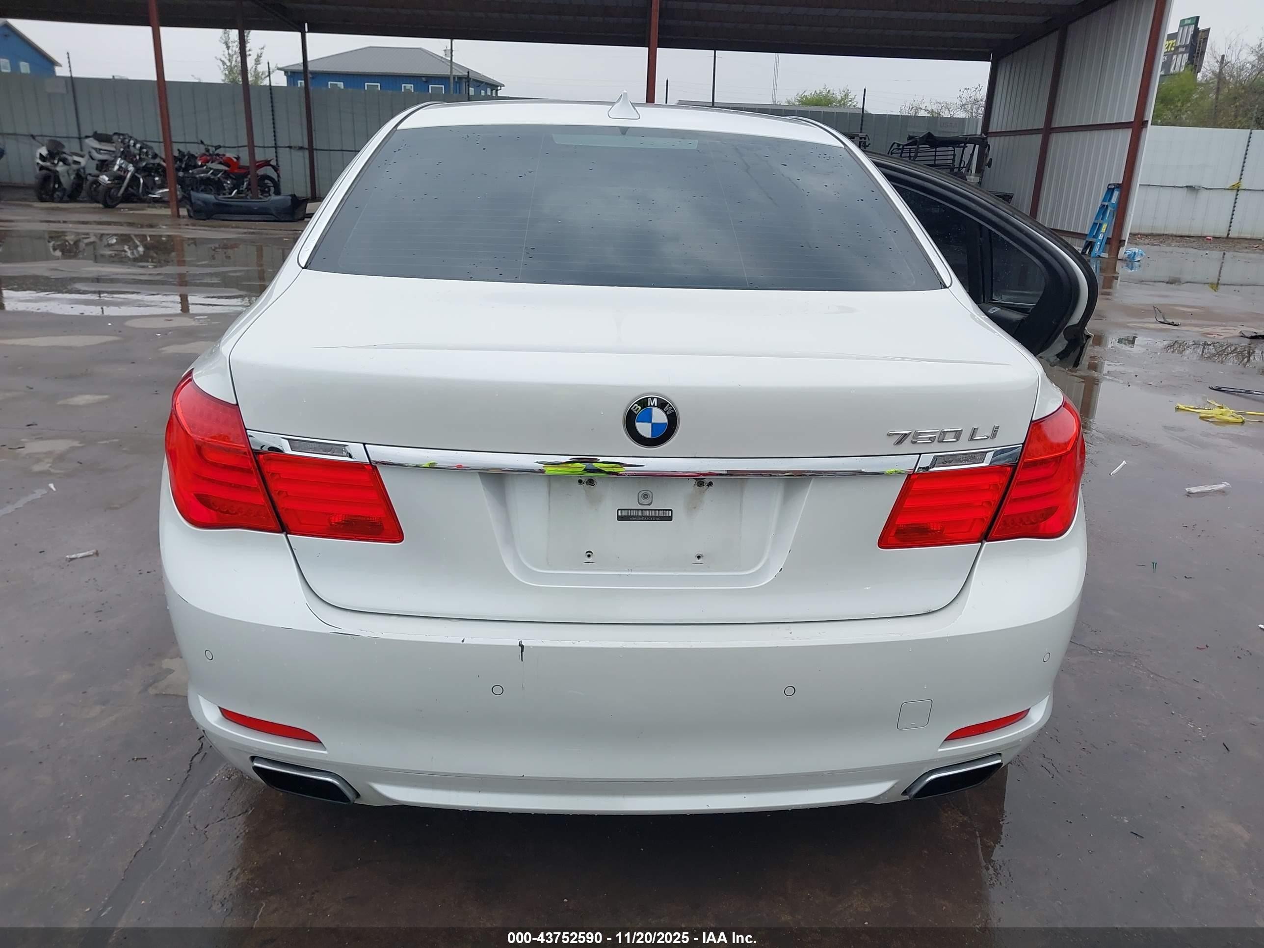 2009 Bmw 750li   White vin: WBAKB835X9CY57900