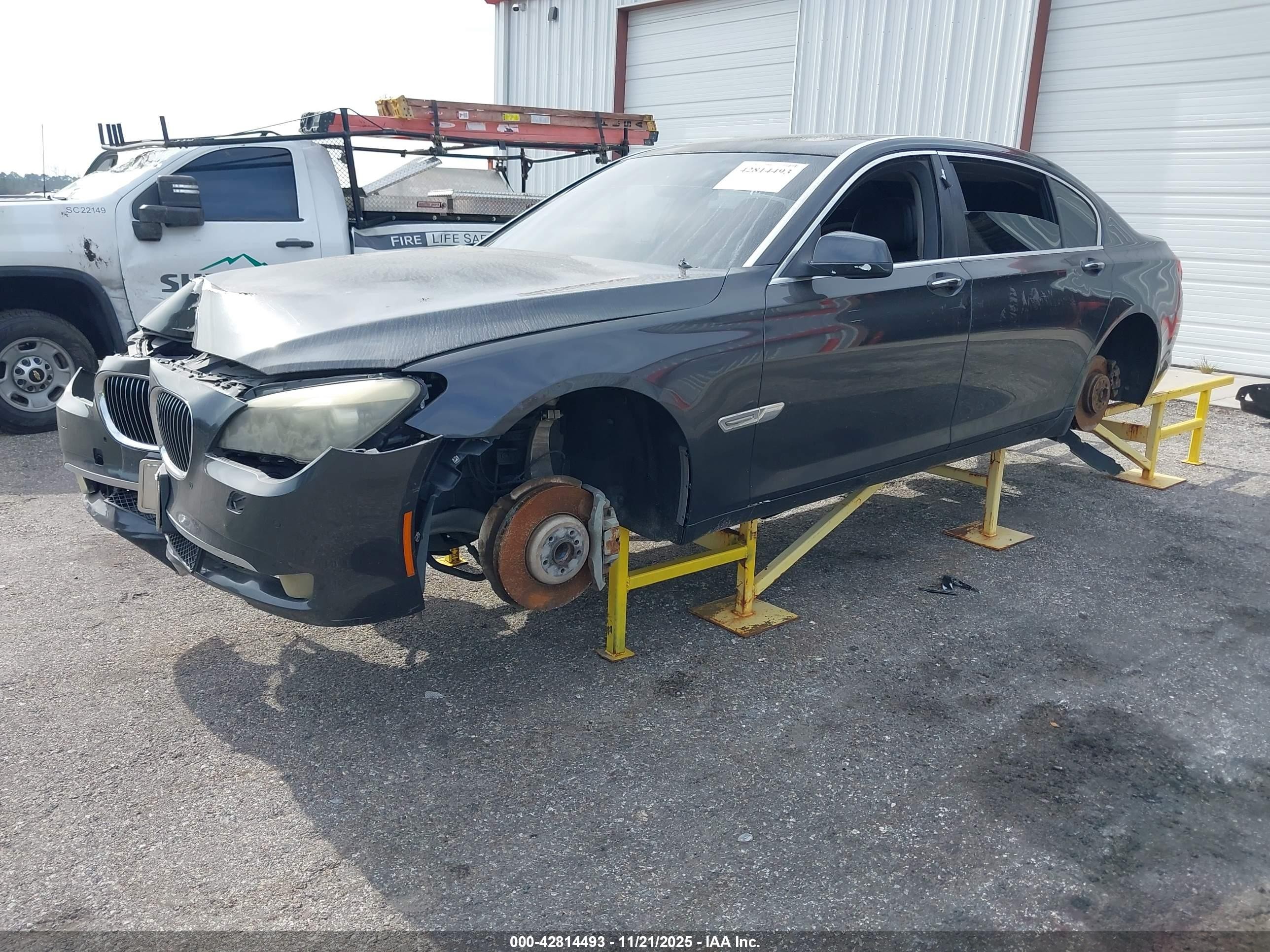 2009 Bmw 750li   Gray vin: WBAKB835X9CY58559