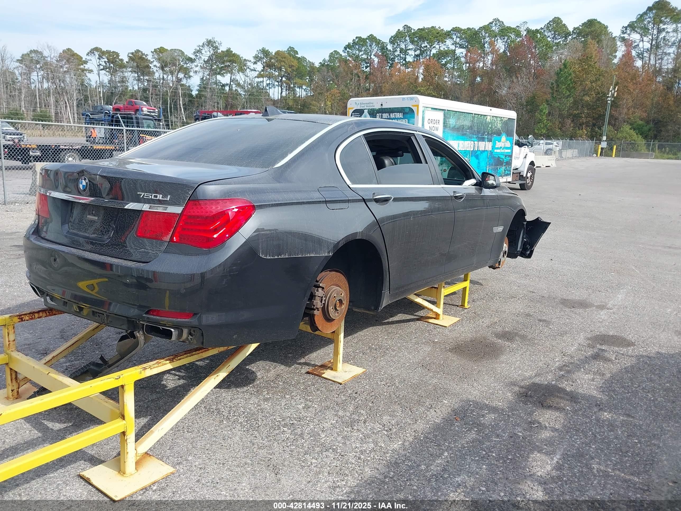 2009 Bmw 750li   Gray vin: WBAKB835X9CY58559