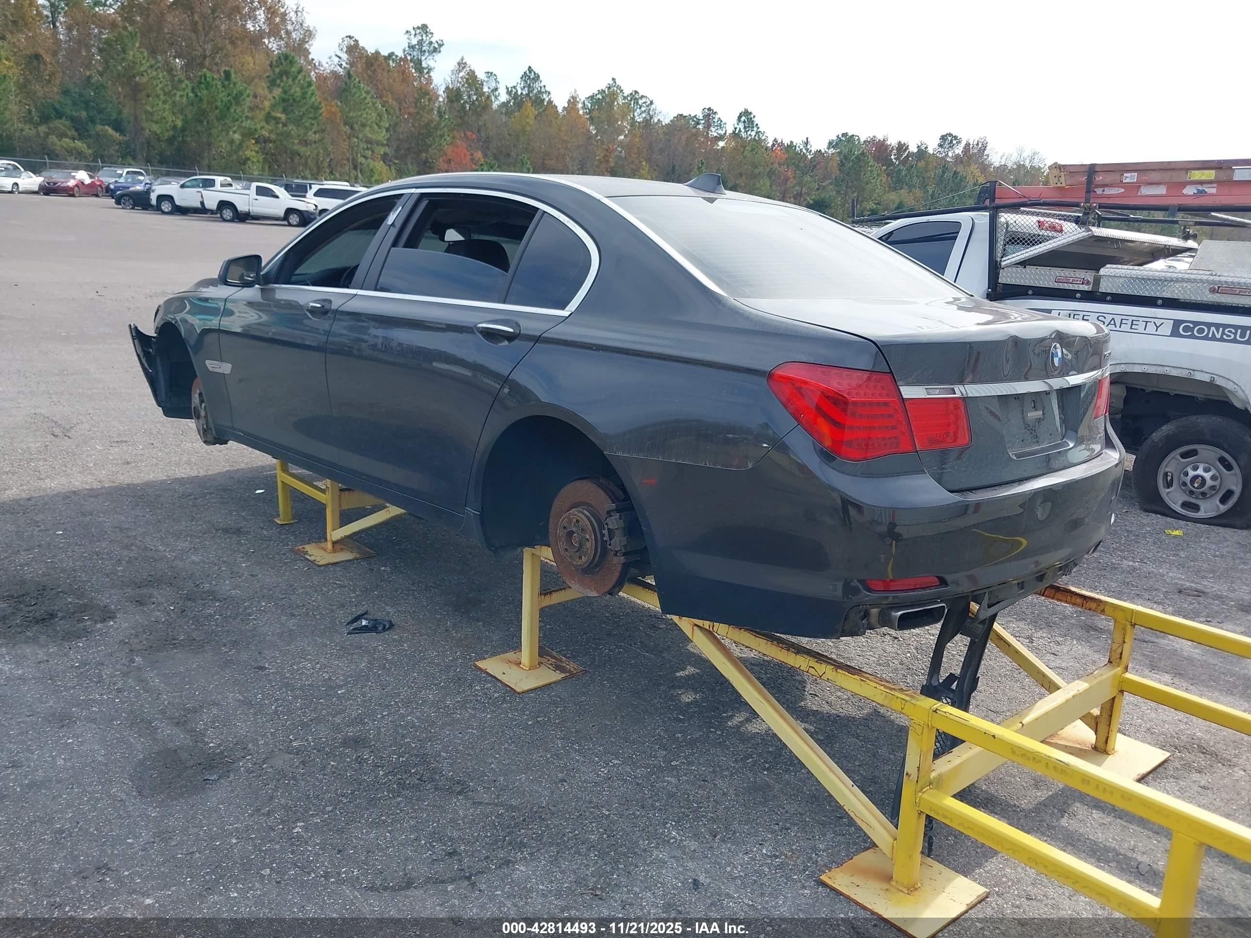 2009 Bmw 750li   Gray vin: WBAKB835X9CY58559