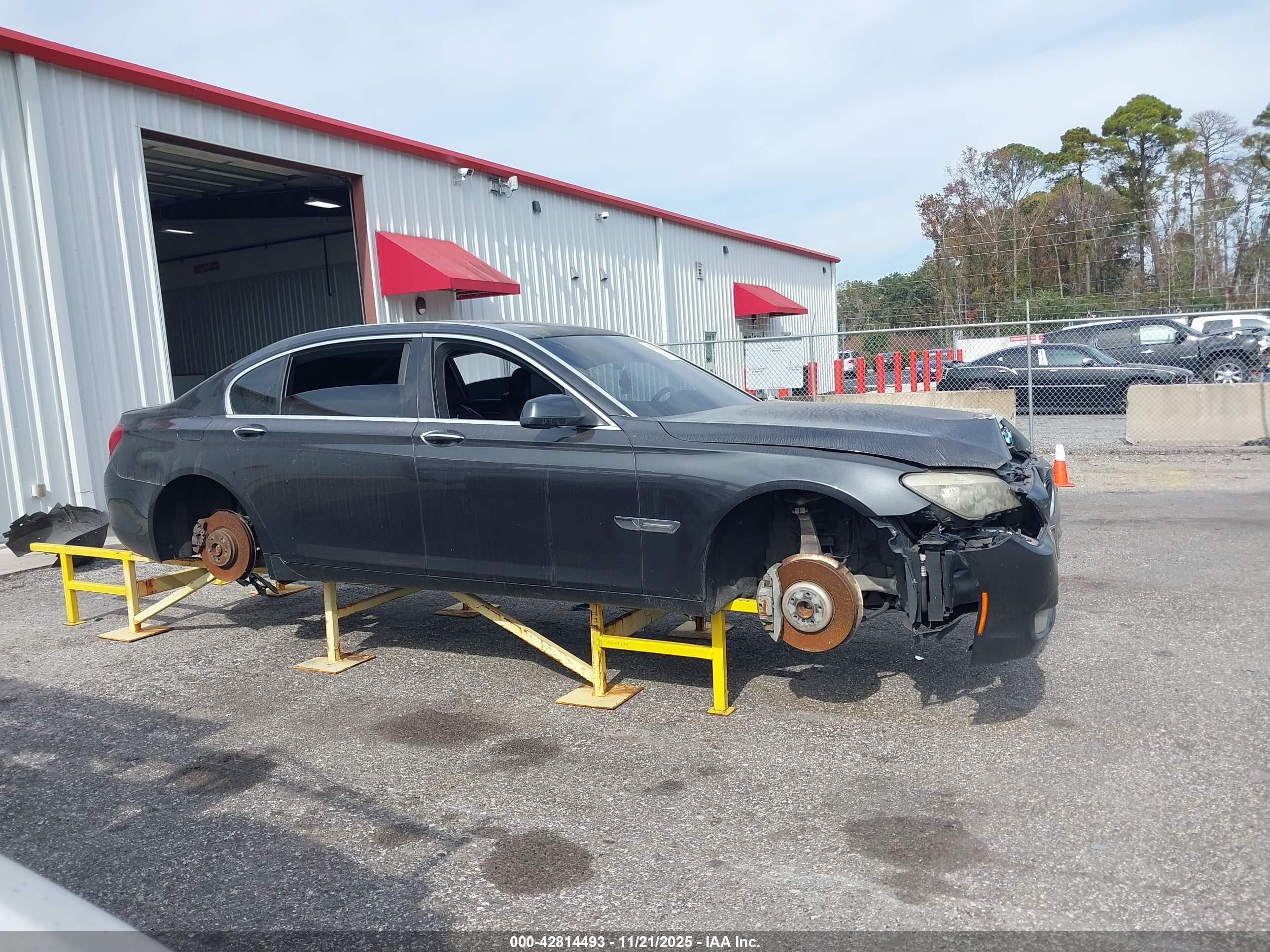 2009 Bmw 750li   Gray vin: WBAKB835X9CY58559
