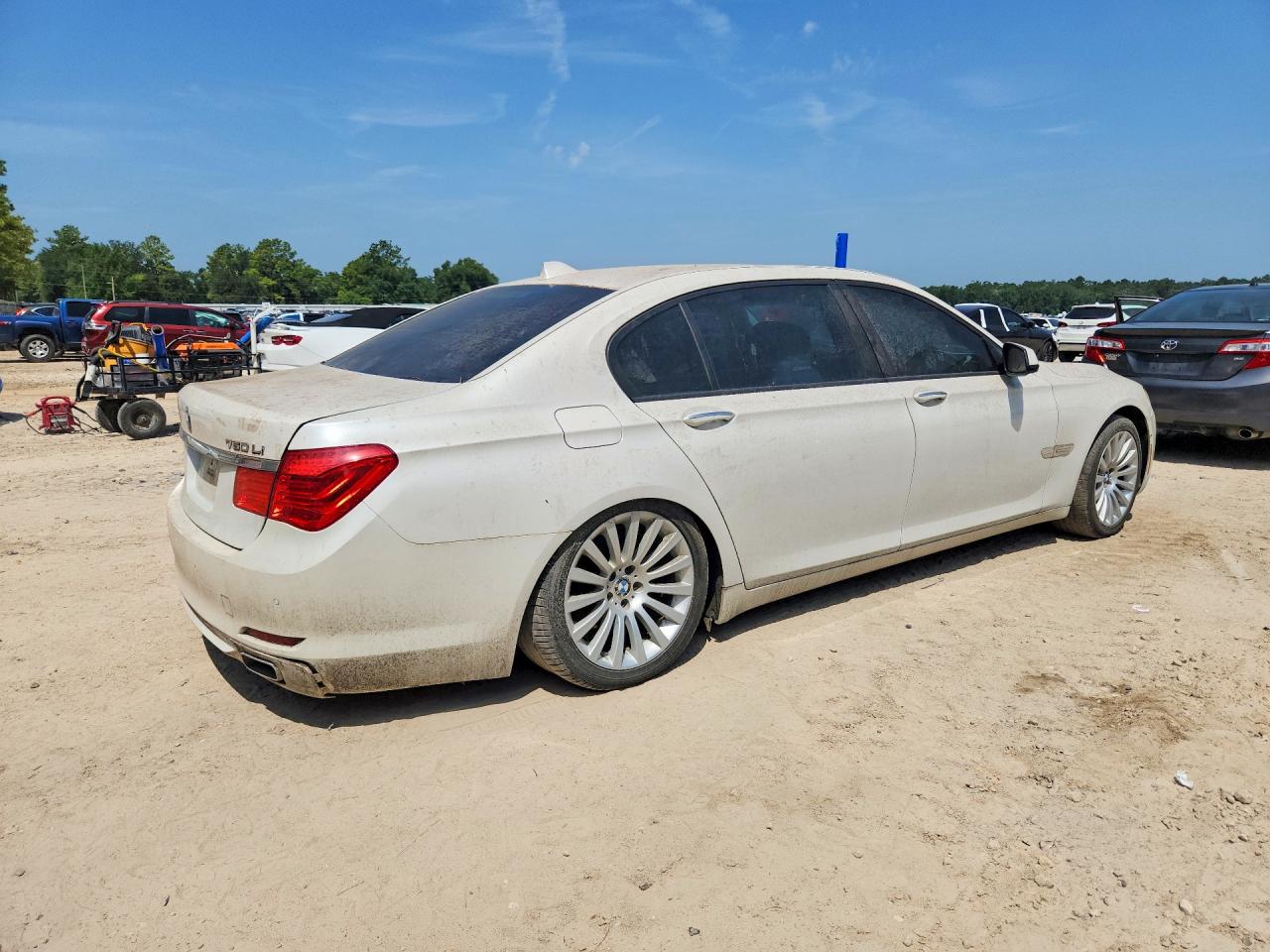 2009 Bmw 750 Li White vin: WBAKB835X9CY60053