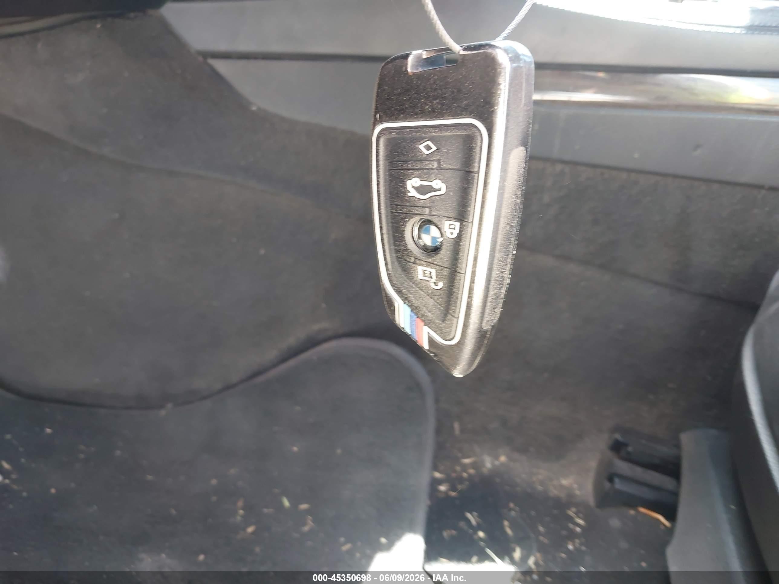 2012 Bmw 750li   White vin: WBAKB8C50CC962789