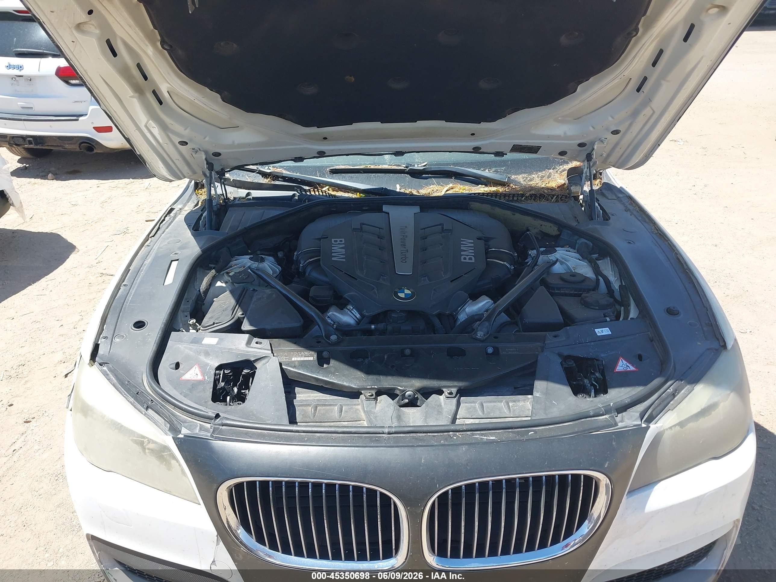 2012 Bmw 750li   White vin: WBAKB8C50CC962789