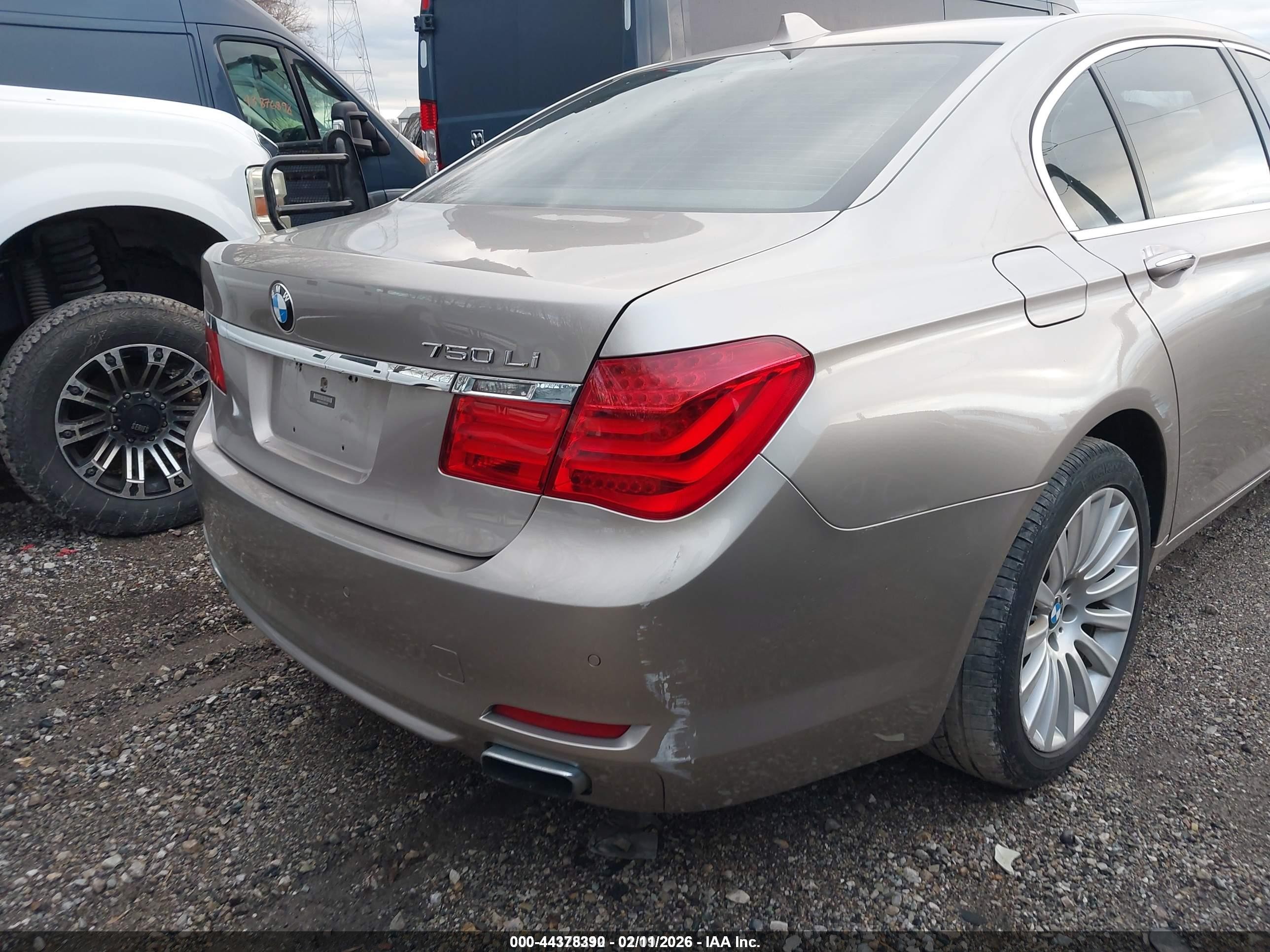 2012 Bmw 750li   Beige vin: WBAKB8C50CC963246