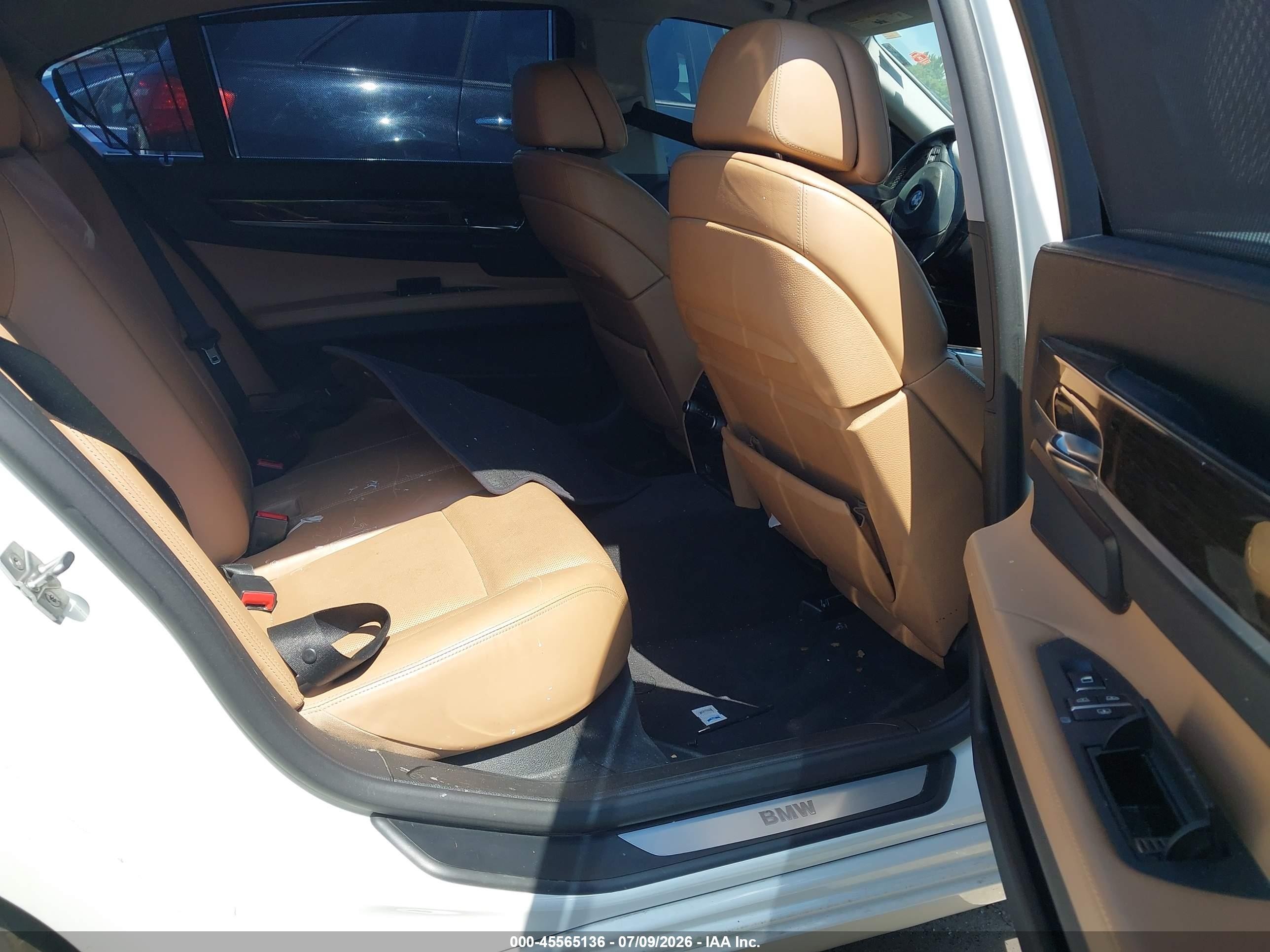 2012 Bmw 750li   Белый vin: WBAKB8C50CDX20417