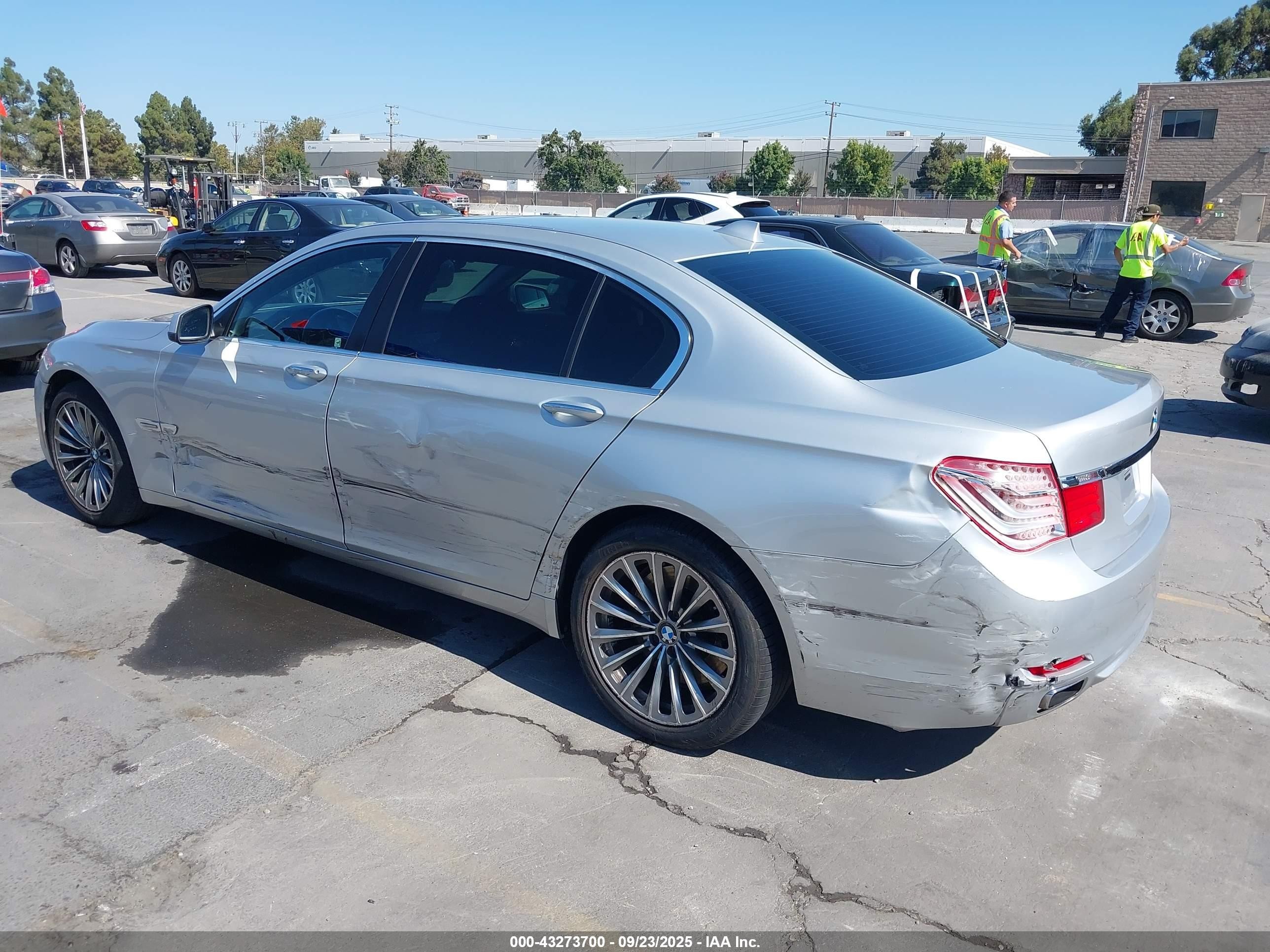 2011 Bmw 750li   Silver vin: WBAKB8C51BC851635