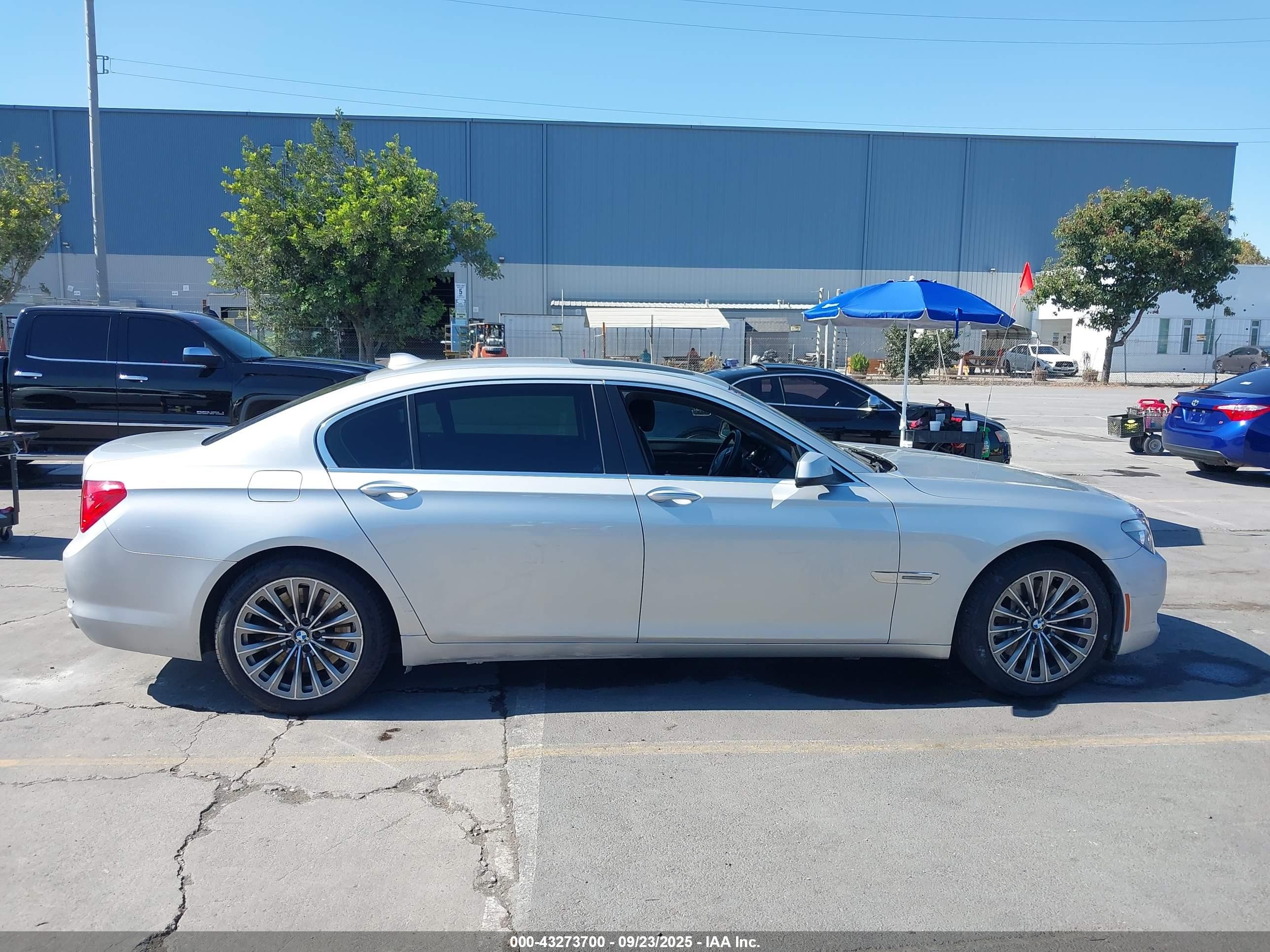 2011 Bmw 750li   Silver vin: WBAKB8C51BC851635
