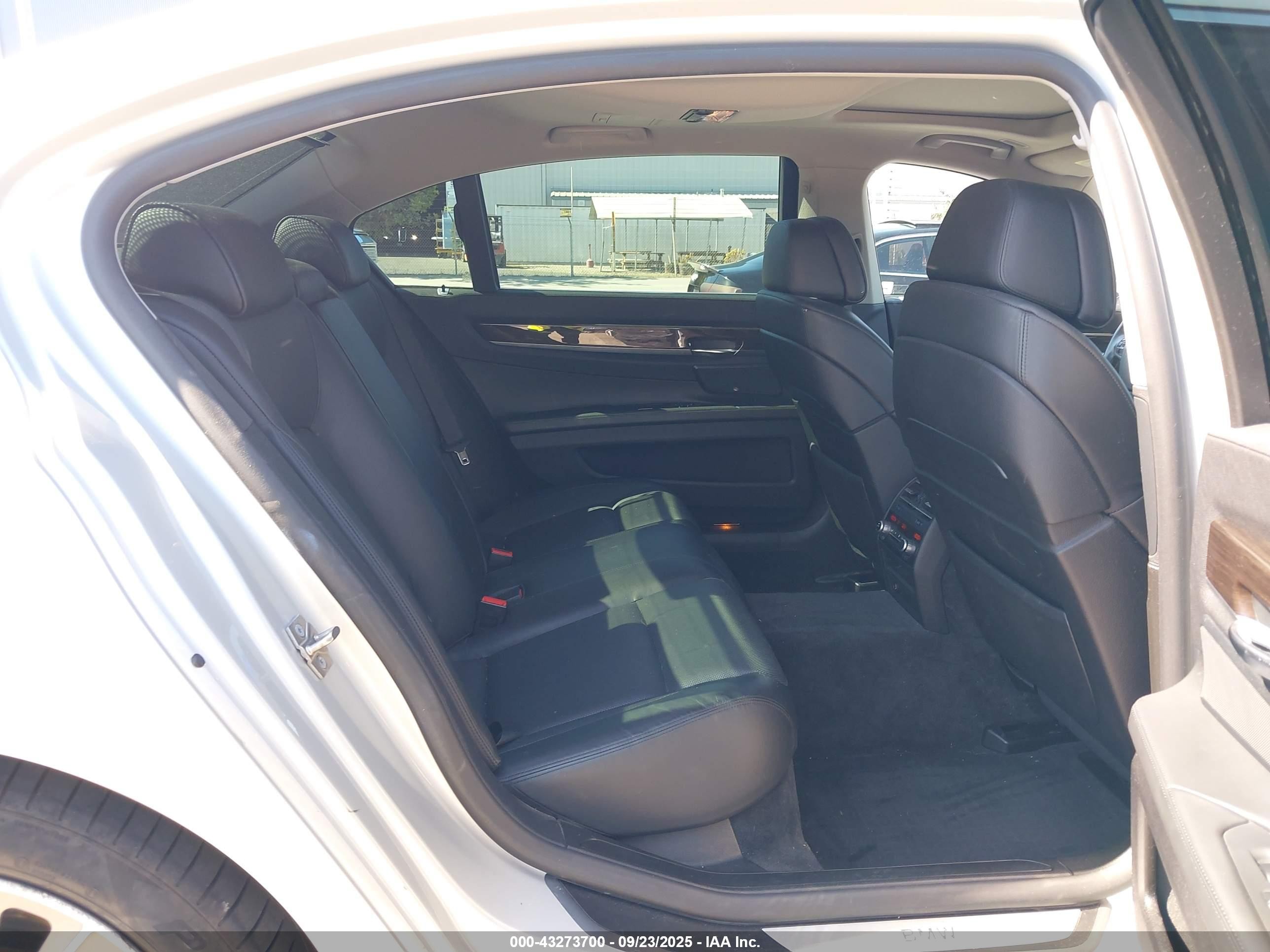 2011 Bmw 750li   Silver vin: WBAKB8C51BC851635