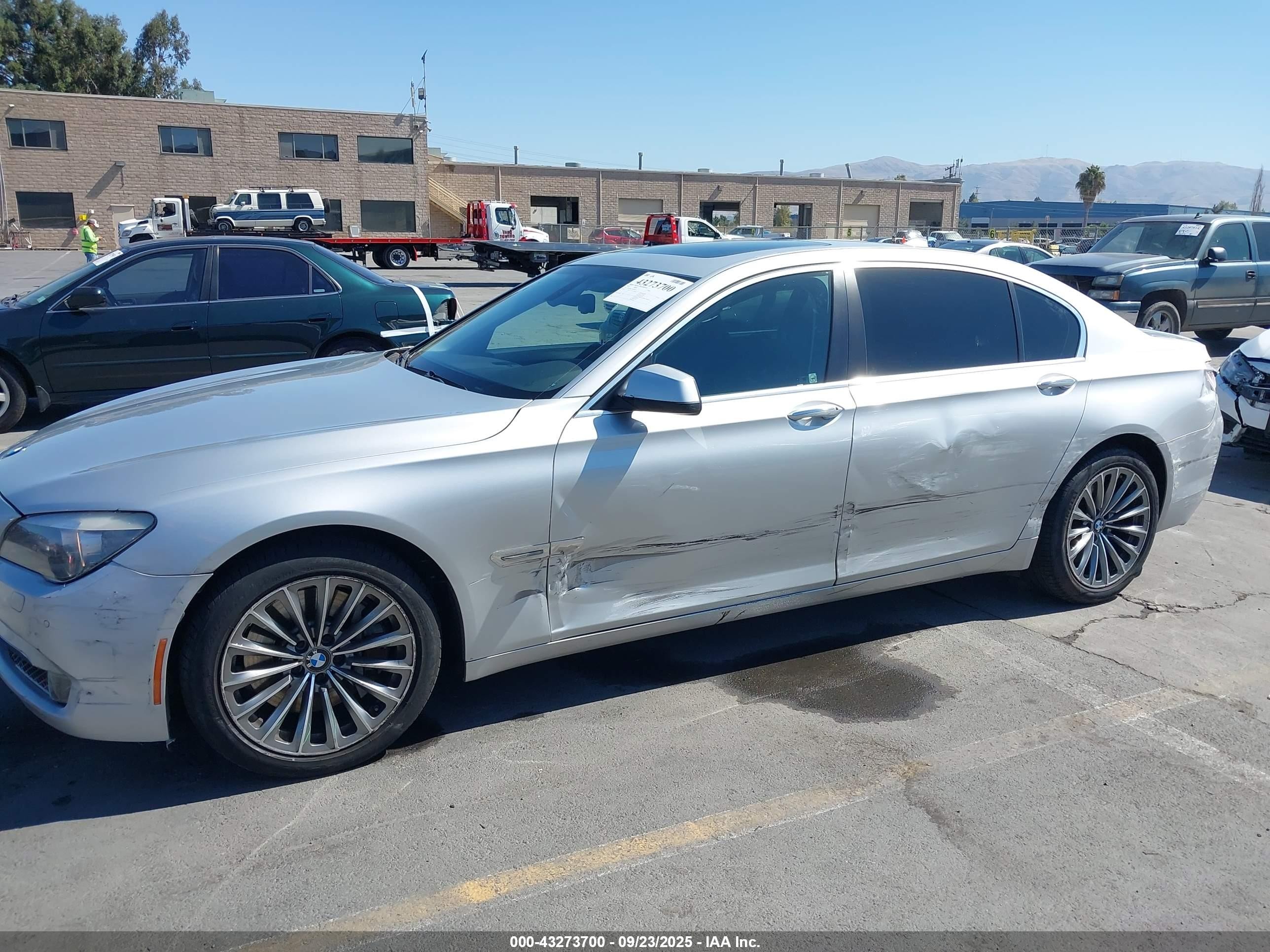 2011 Bmw 750li   Silver vin: WBAKB8C51BC851635