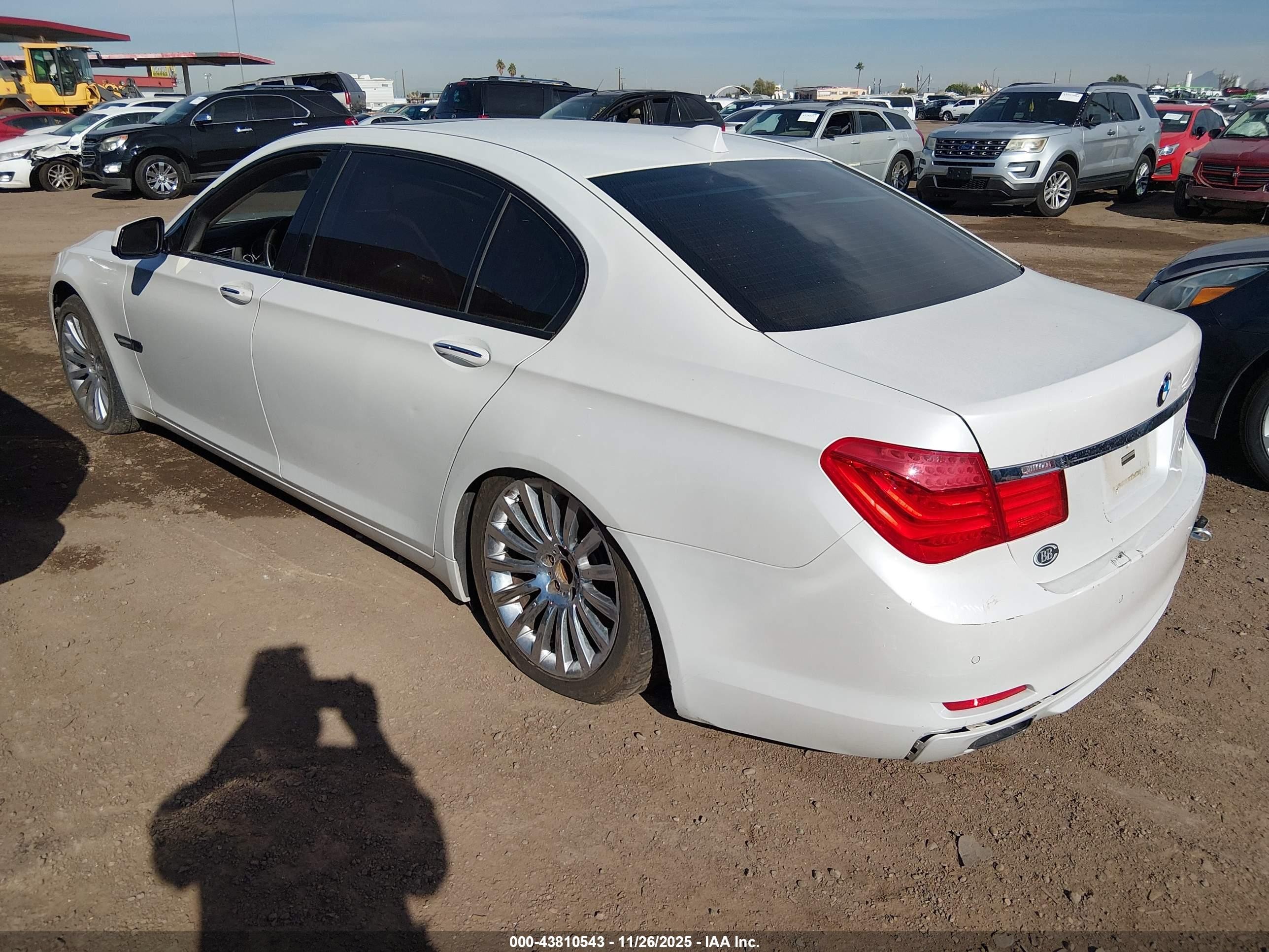 2010 Bmw 750li   White vin: WBAKB8C52ACY62724