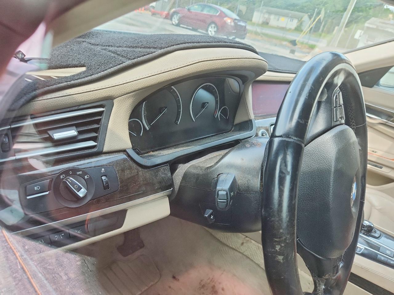 2012 Bmw 750 Li Серебряный vin: WBAKB8C52CC963782