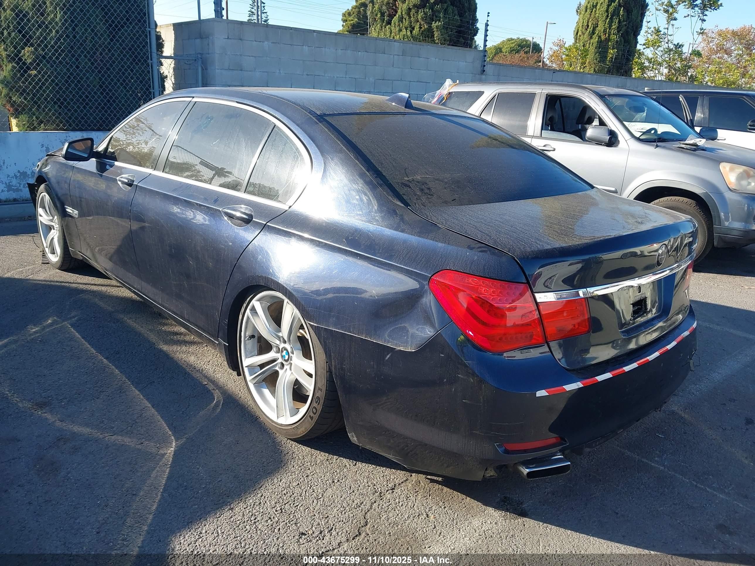 2010 Bmw 750li   Blue vin: WBAKB8C54ACY64412
