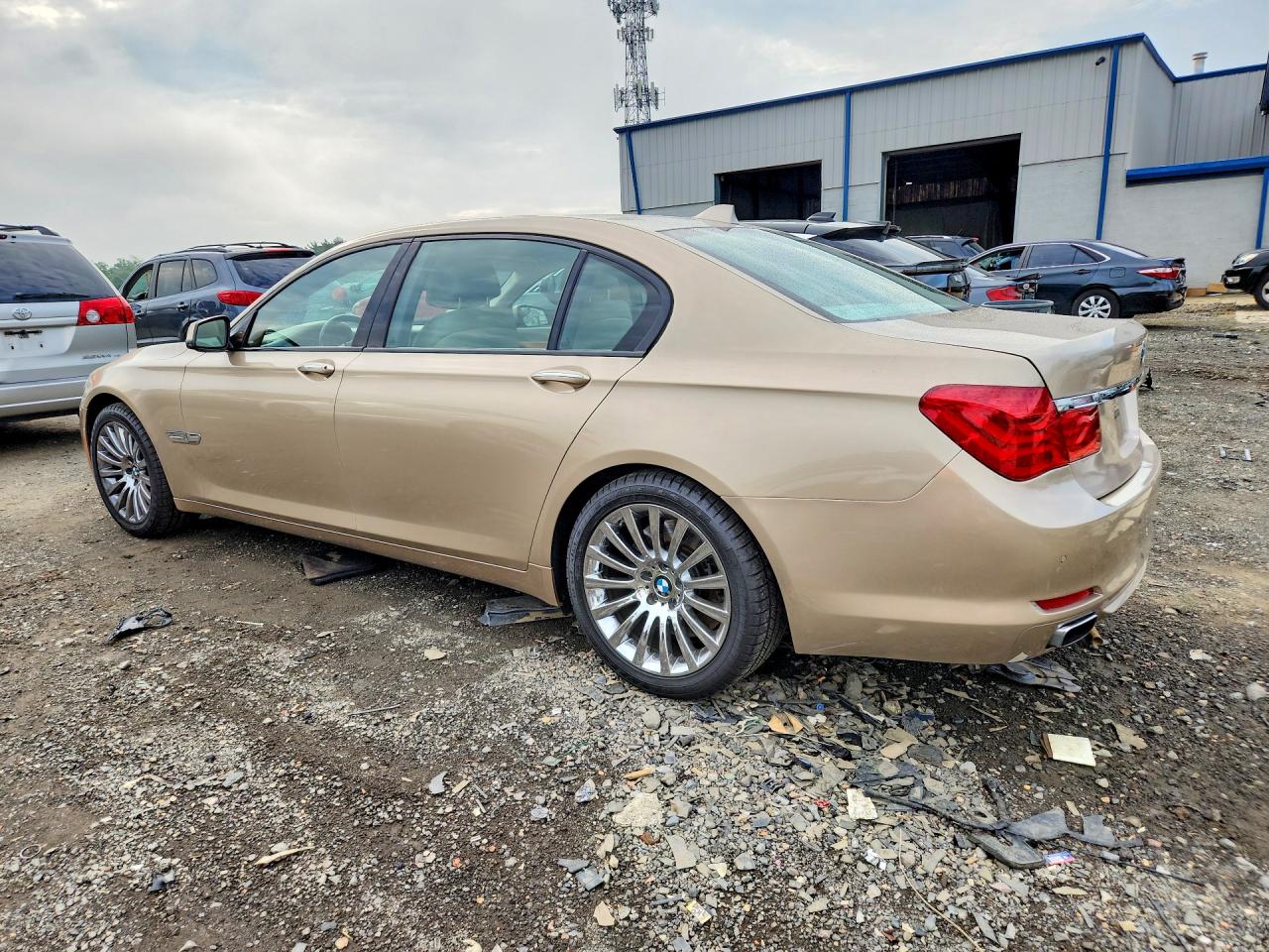 2012 Bmw 750 Li Beige vin: WBAKB8C54CDX20484
