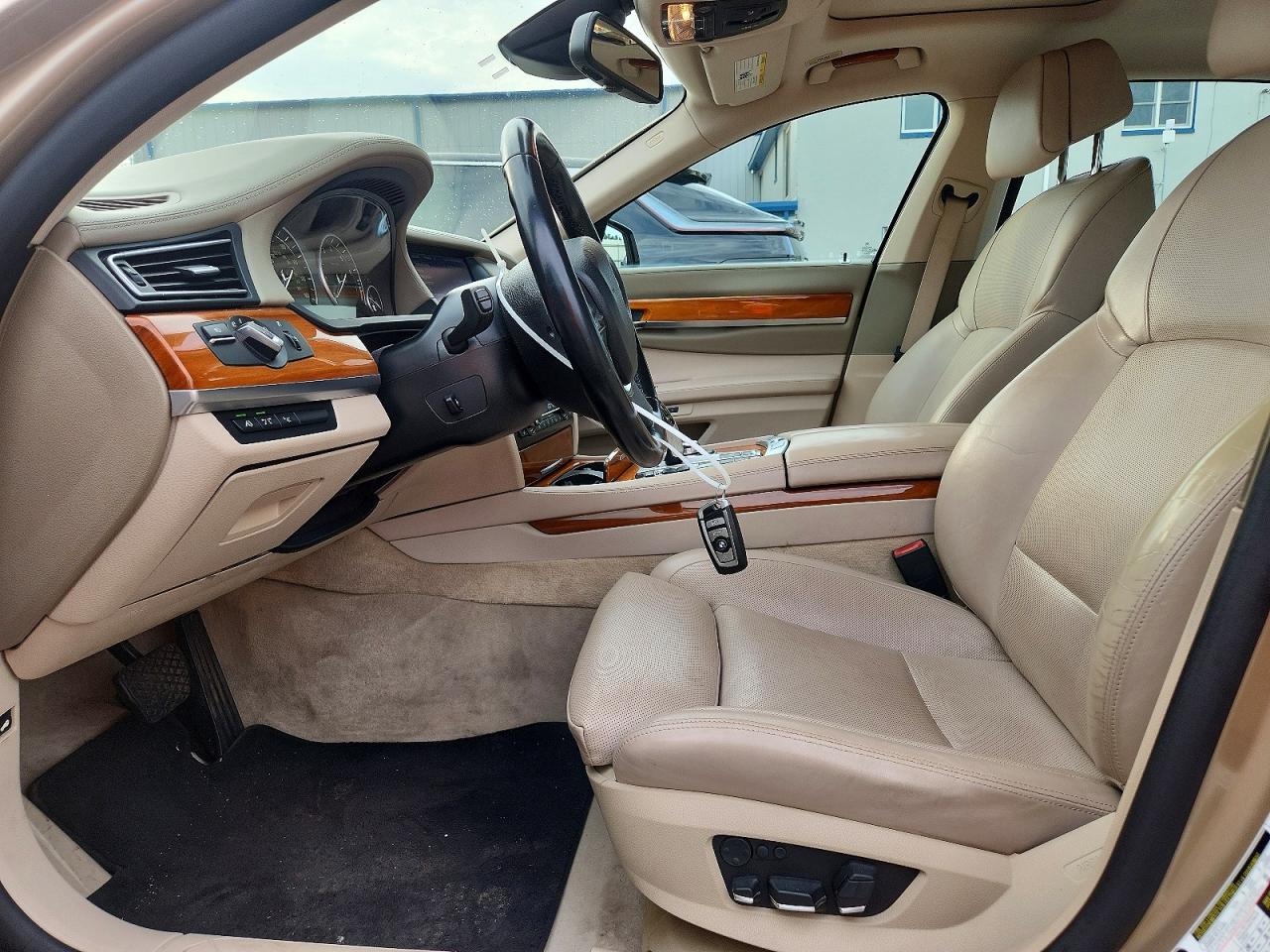 2012 Bmw 750 Li Beige vin: WBAKB8C54CDX20484