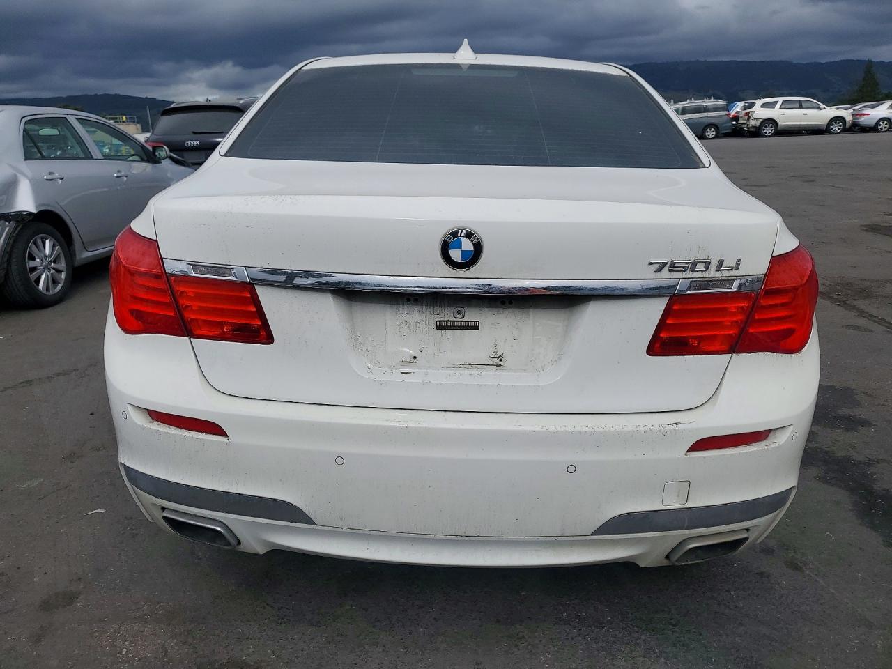 2010 Bmw 750 Li White vin: WBAKB8C56ACY62757
