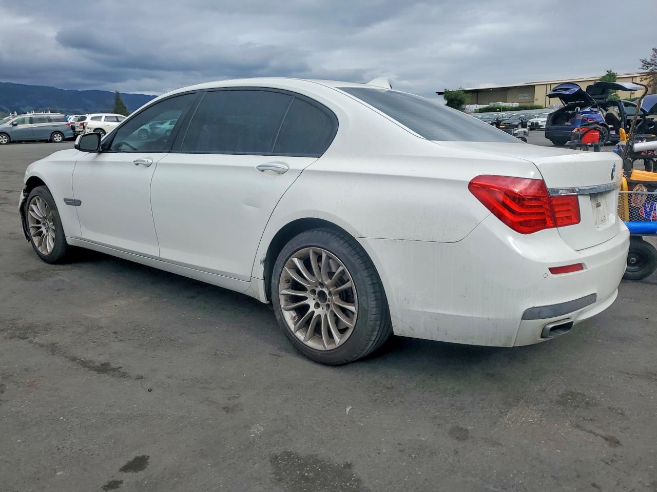 2010 Bmw 750 Li White vin: WBAKB8C56ACY62757