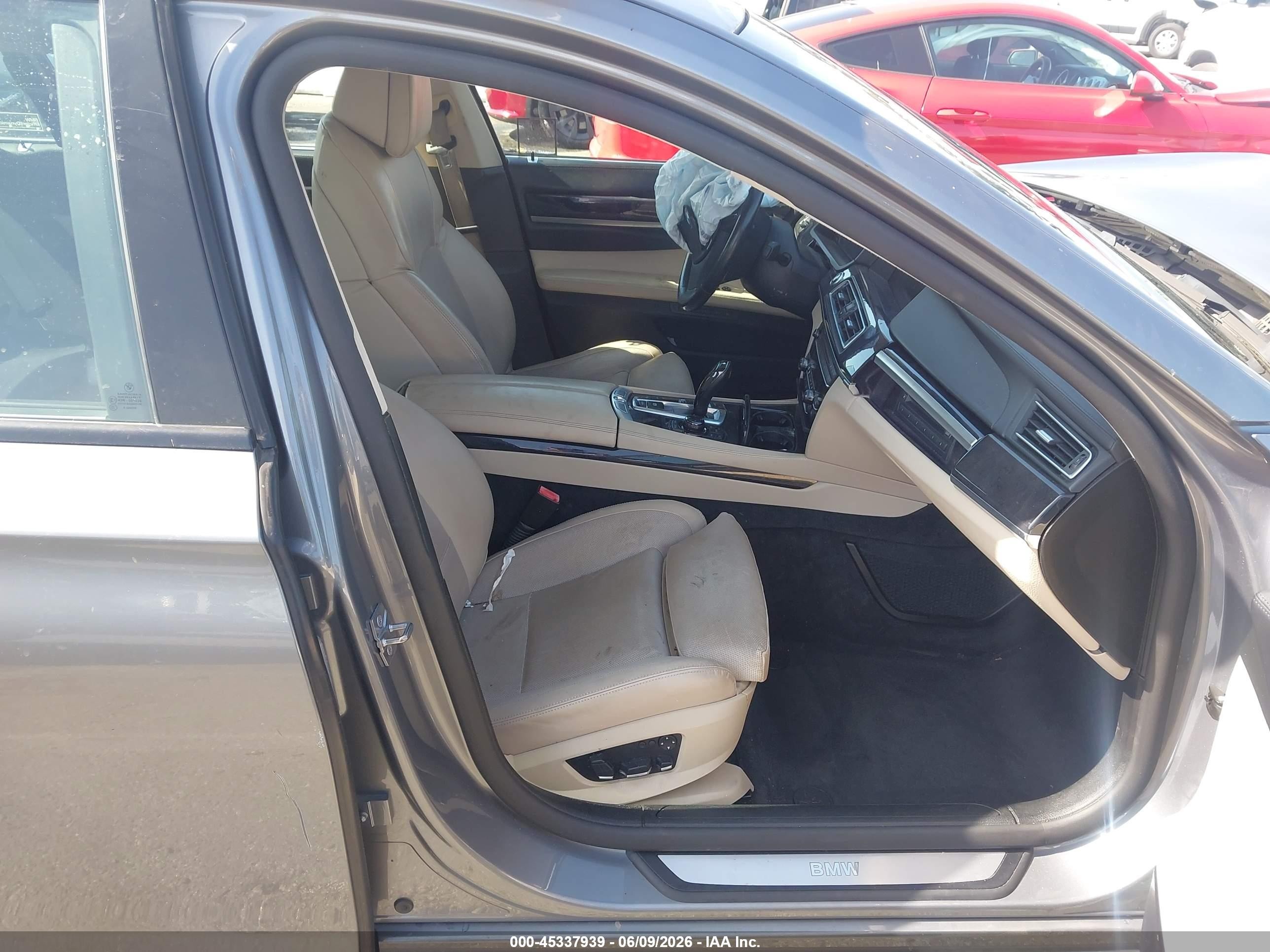 2010 Bmw 750li   Silver vin: WBAKB8C57ACY62959