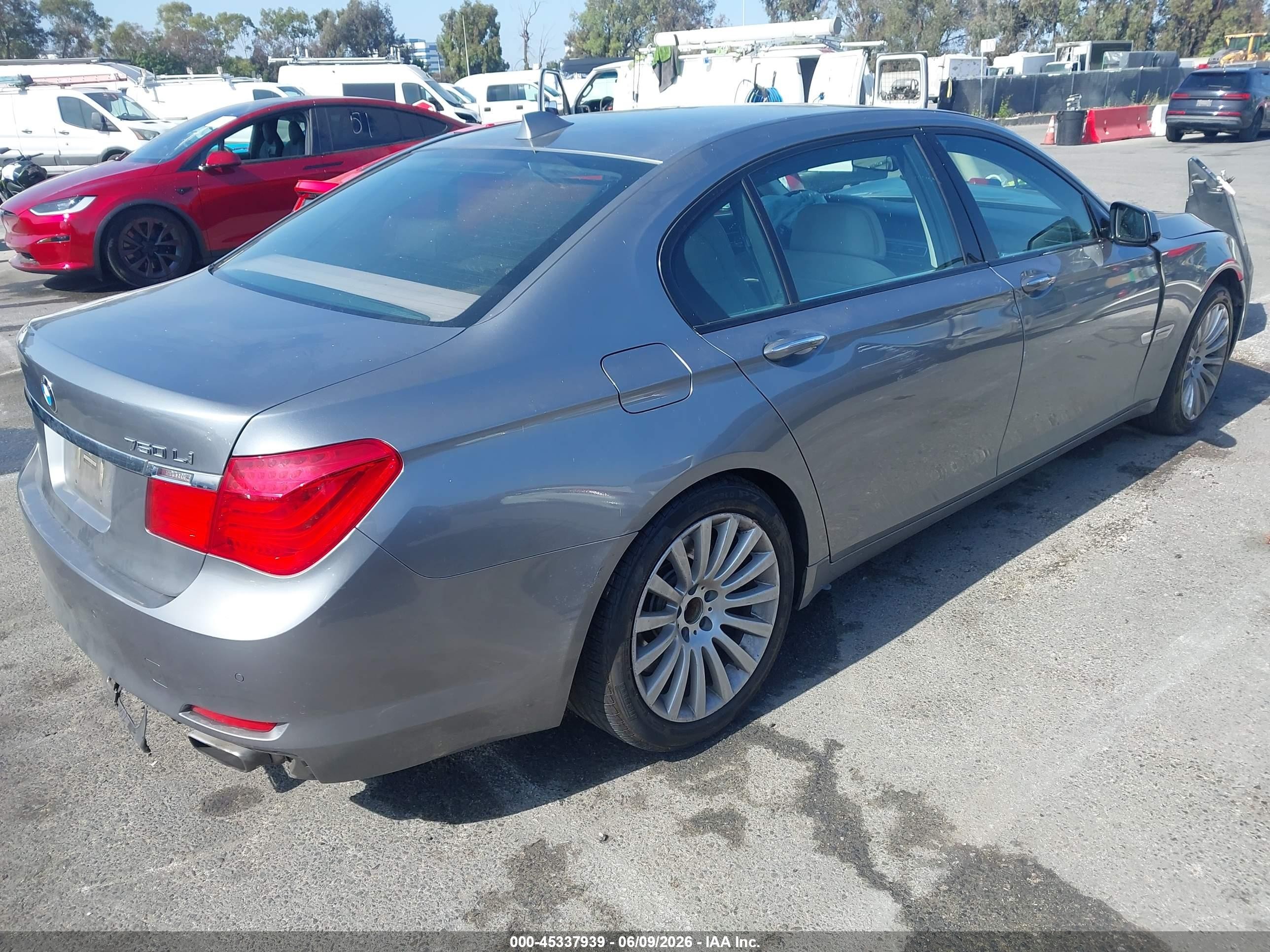 2010 Bmw 750li   Silver vin: WBAKB8C57ACY62959