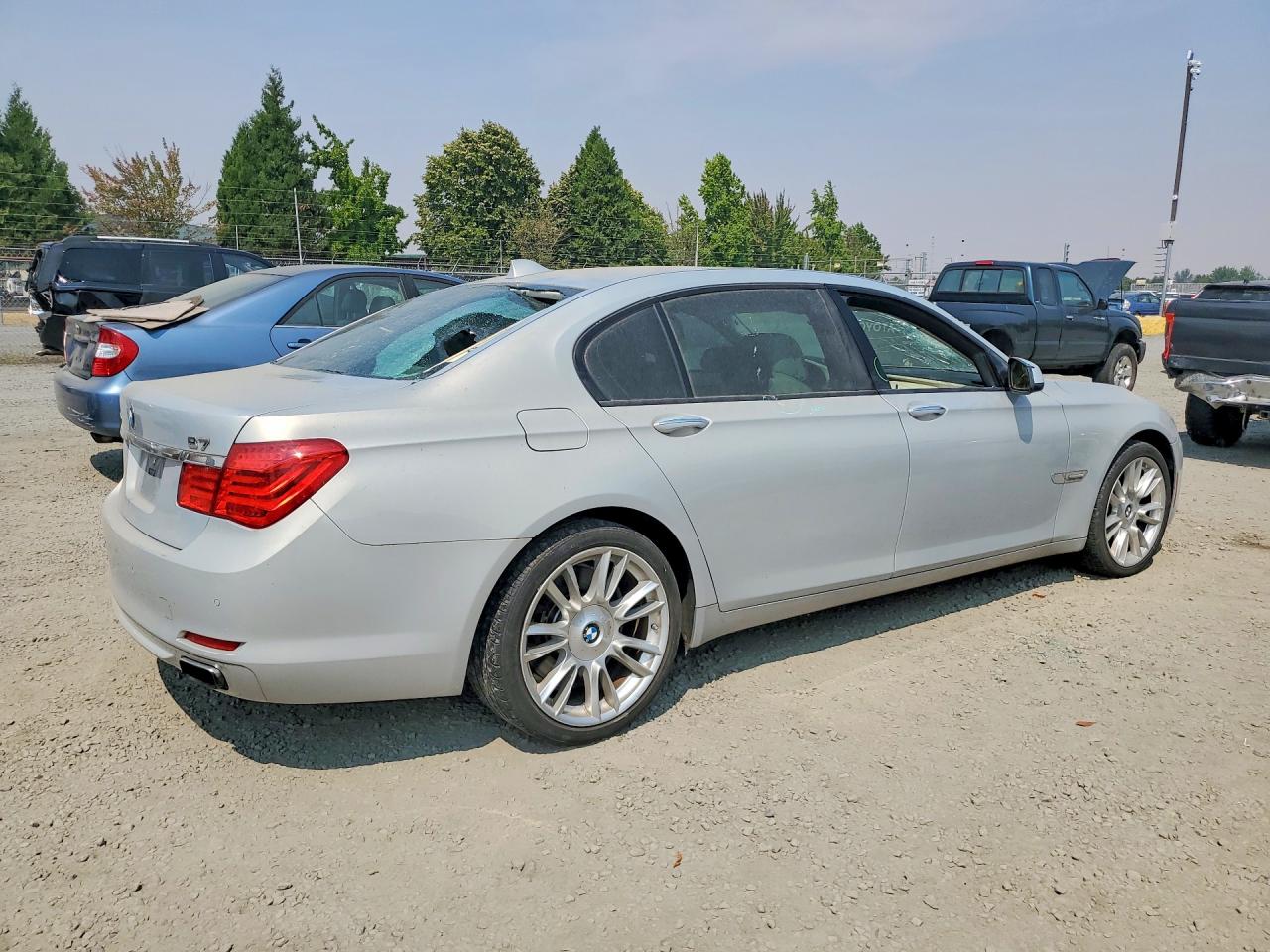 2012 Bmw 750 Li Cream vin: WBAKB8C57CC964118