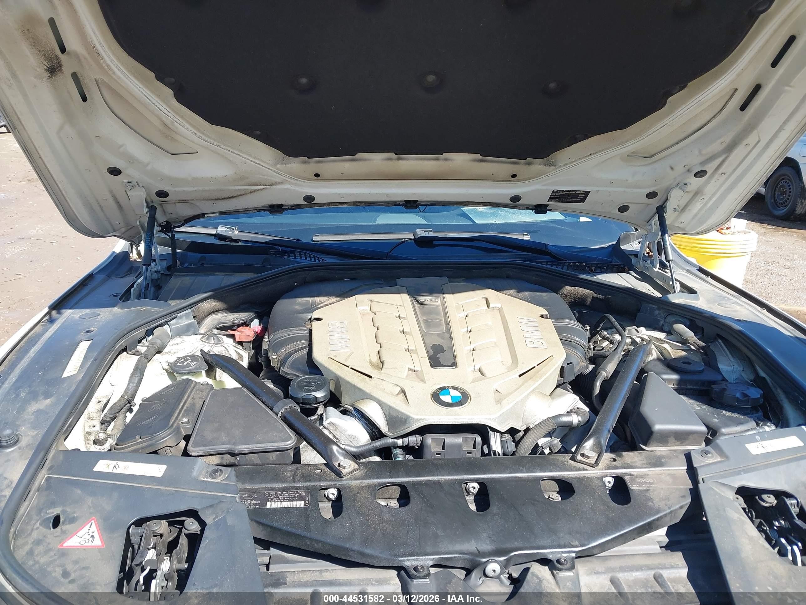 2010 Bmw 750li   White vin: WBAKB8C58ACY63165