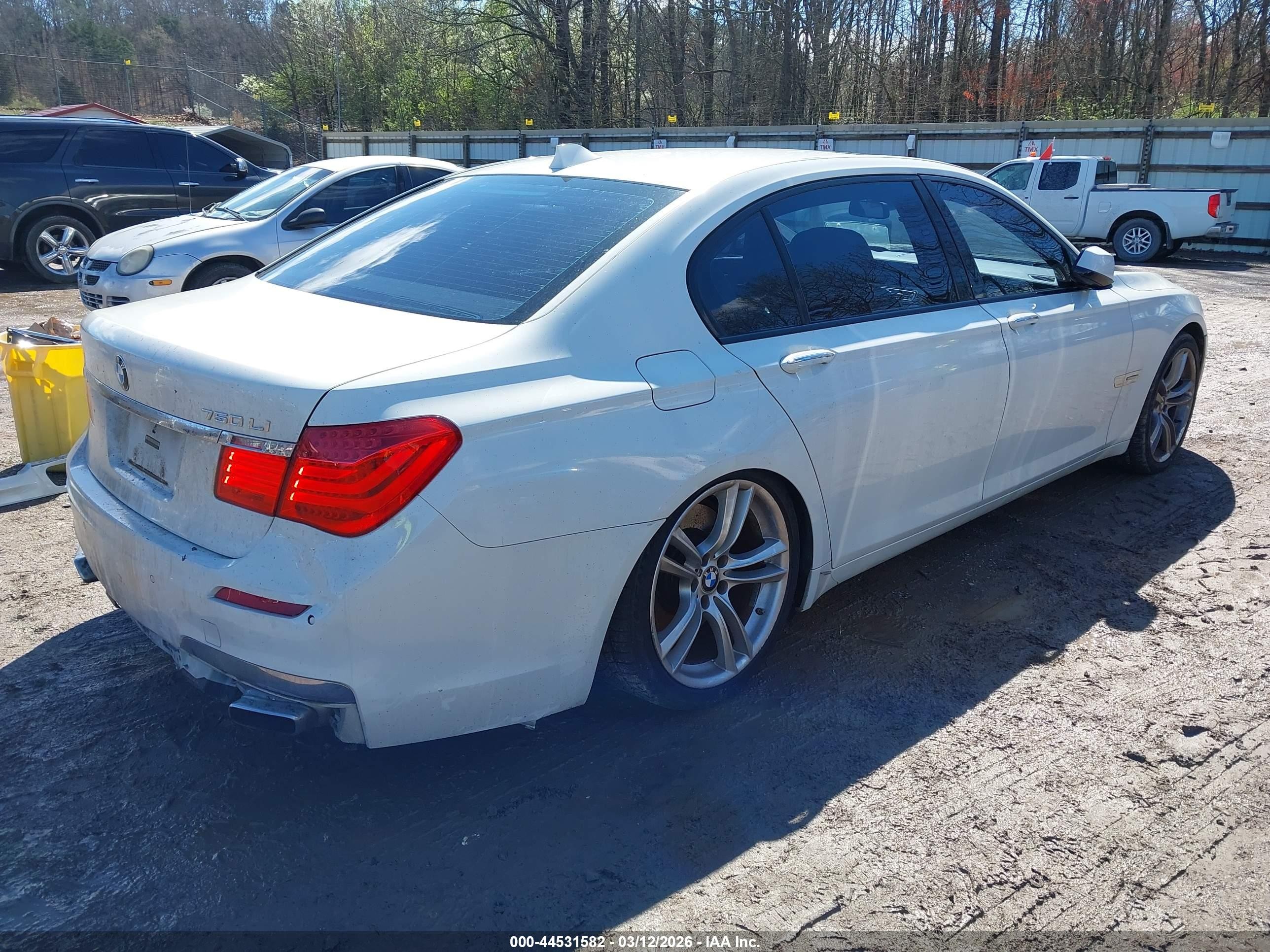 2010 Bmw 750li   White vin: WBAKB8C58ACY63165