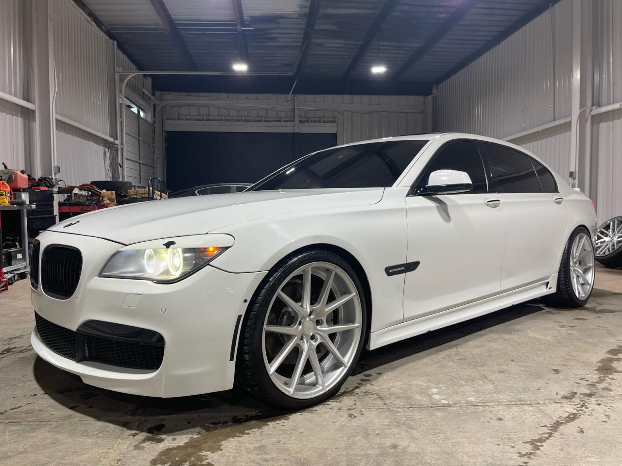 2010 Bmw 750 Li White vin: WBAKB8C58ACY64395