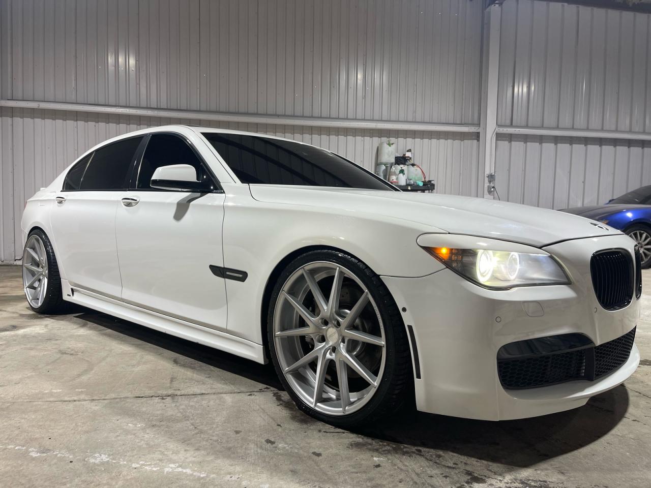 2010 Bmw 750 Li White vin: WBAKB8C58ACY64395