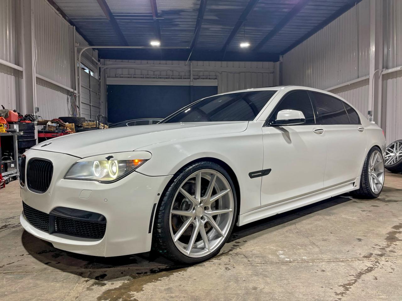 2010 Bmw 750 Li White vin: WBAKB8C58ACY64395