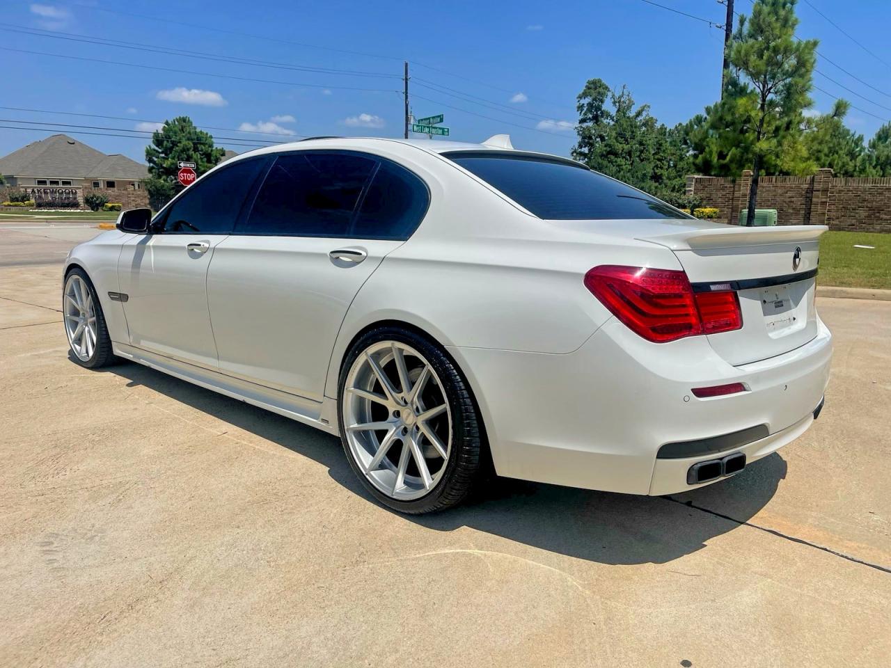 2010 Bmw 750 Li White vin: WBAKB8C58ACY64395