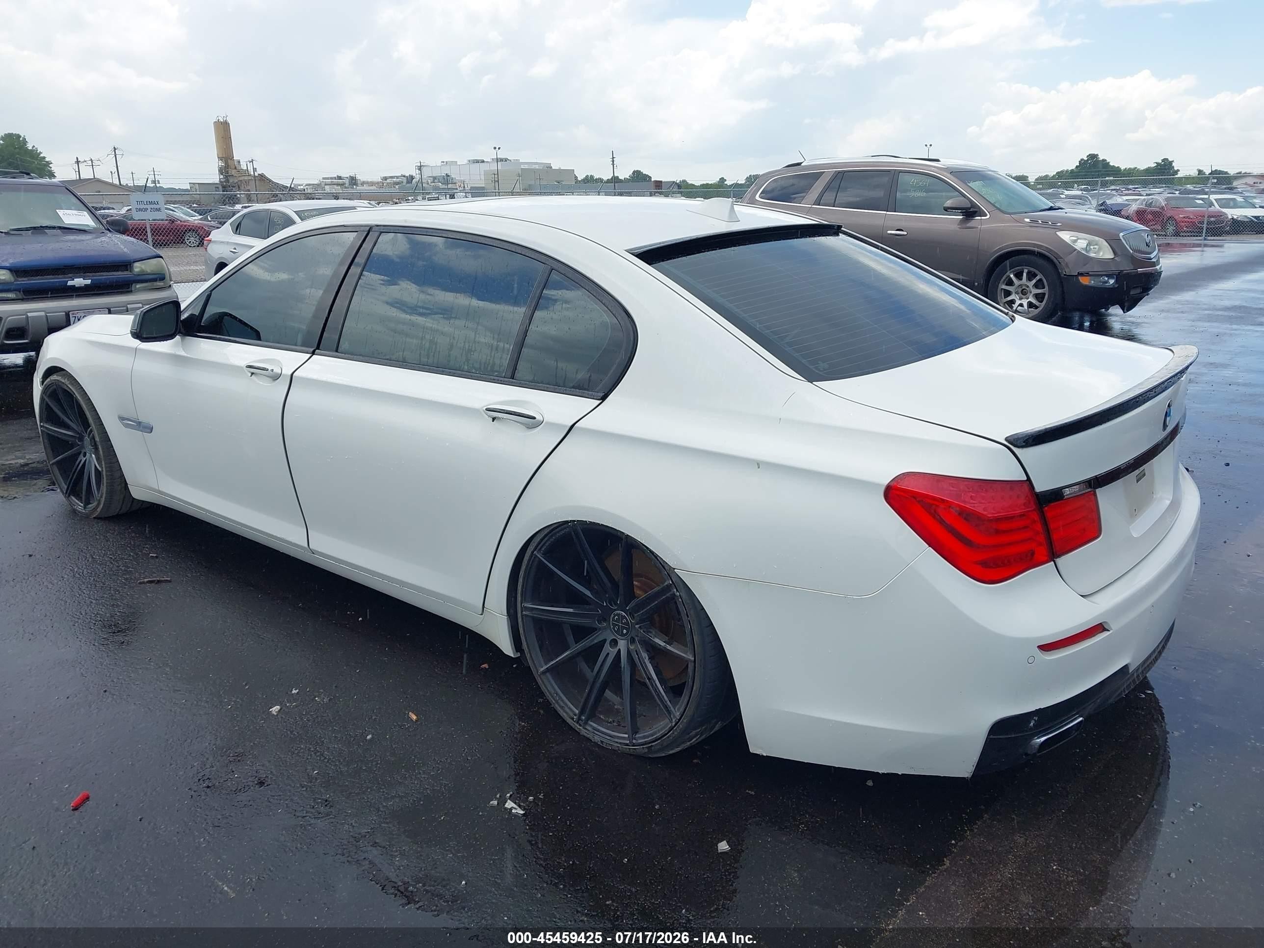 2010 Bmw 750li   White vin: WBAKB8C59ACY62994