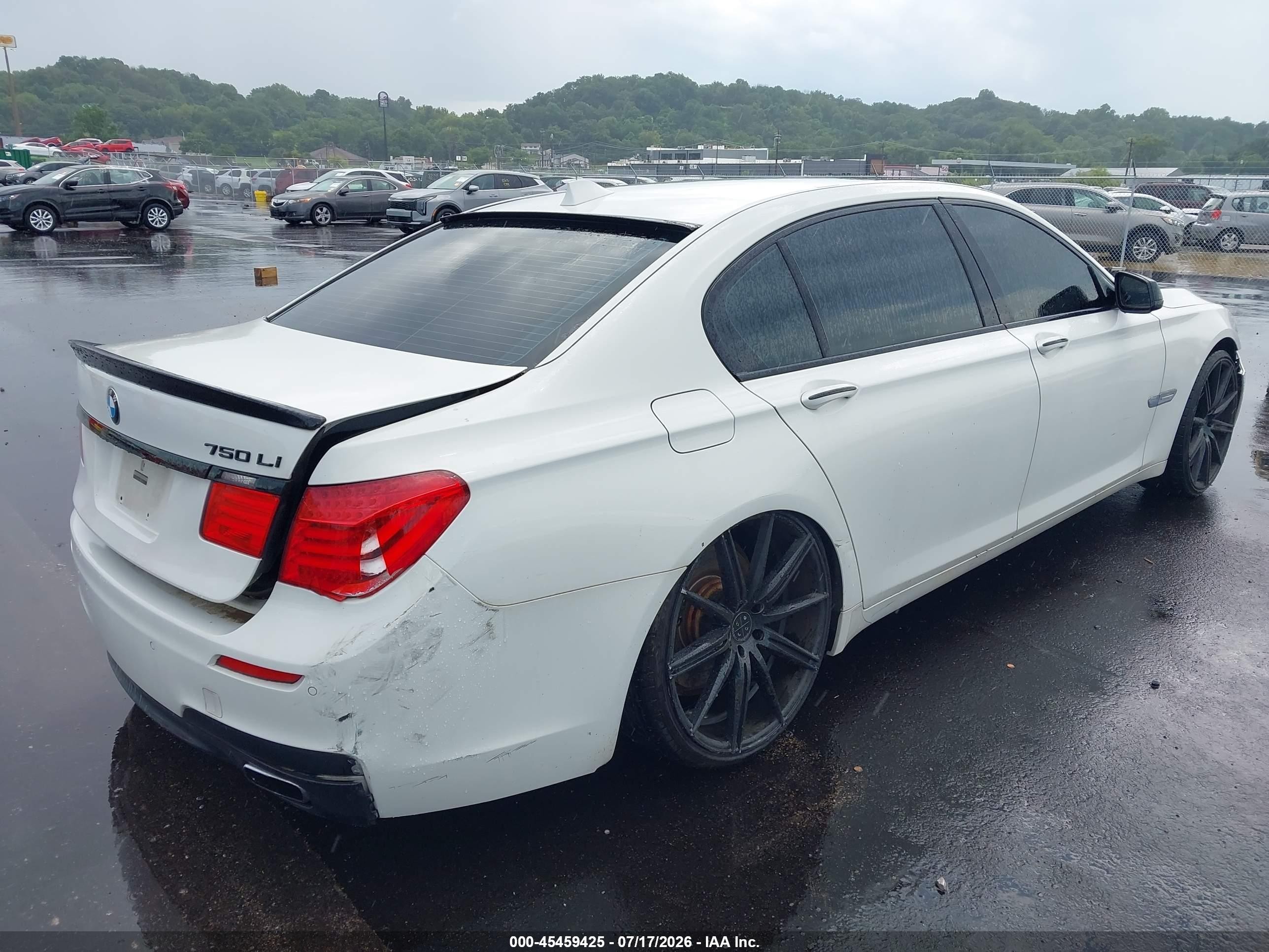 2010 Bmw 750li   White vin: WBAKB8C59ACY62994