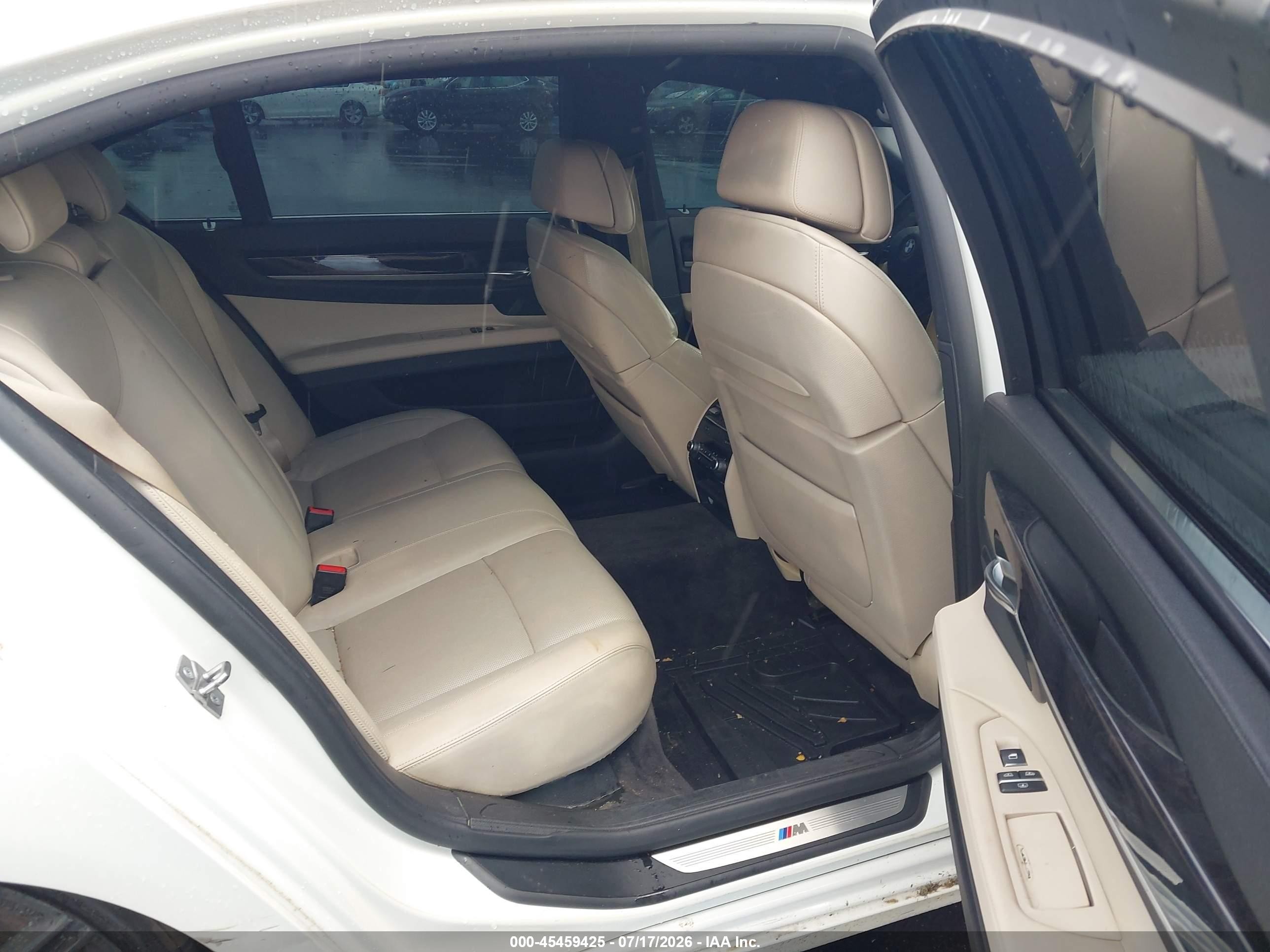 2010 Bmw 750li   White vin: WBAKB8C59ACY62994