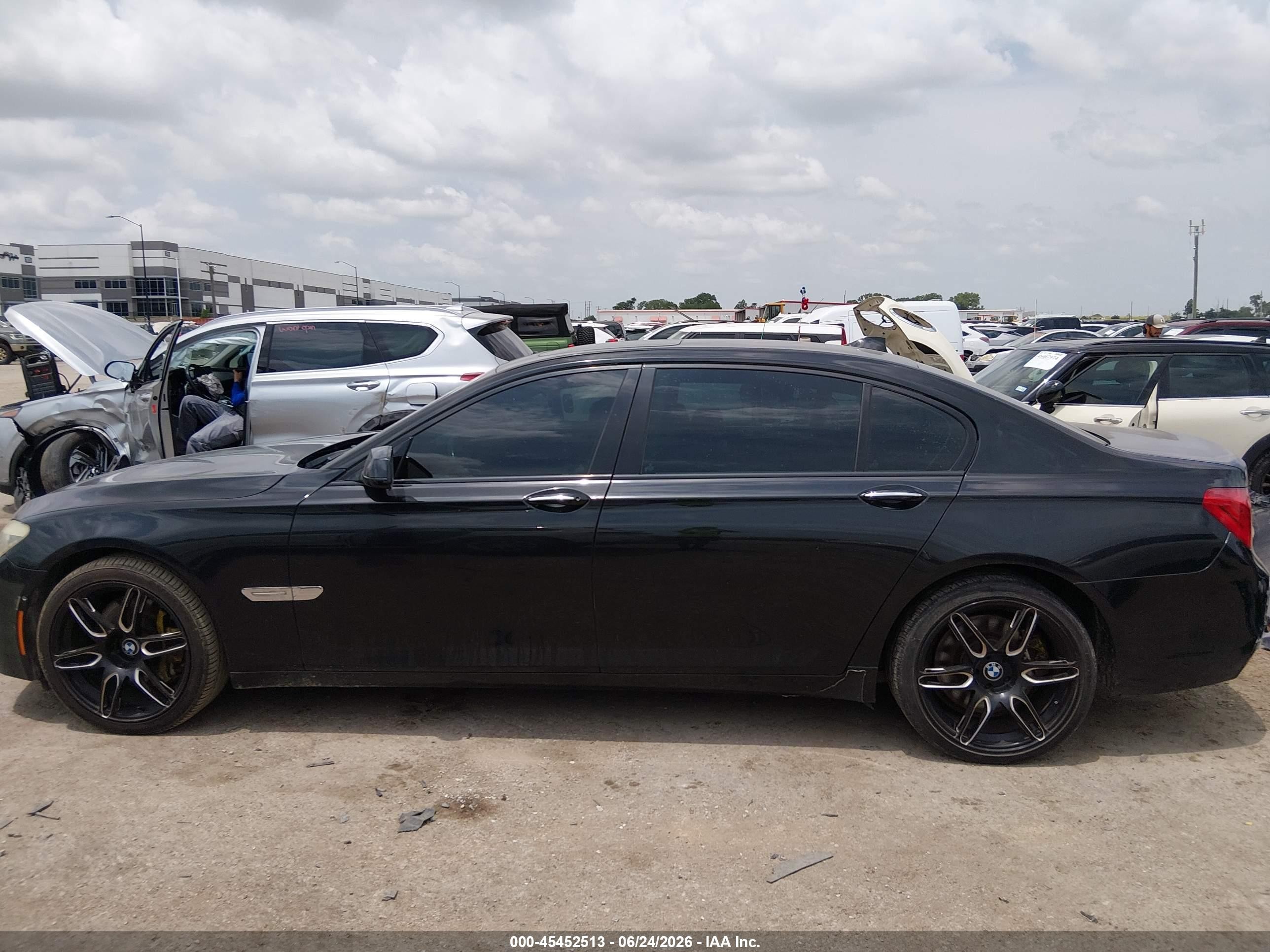 2010 Bmw 750li   Black vin: WBAKB8C59ACY63398