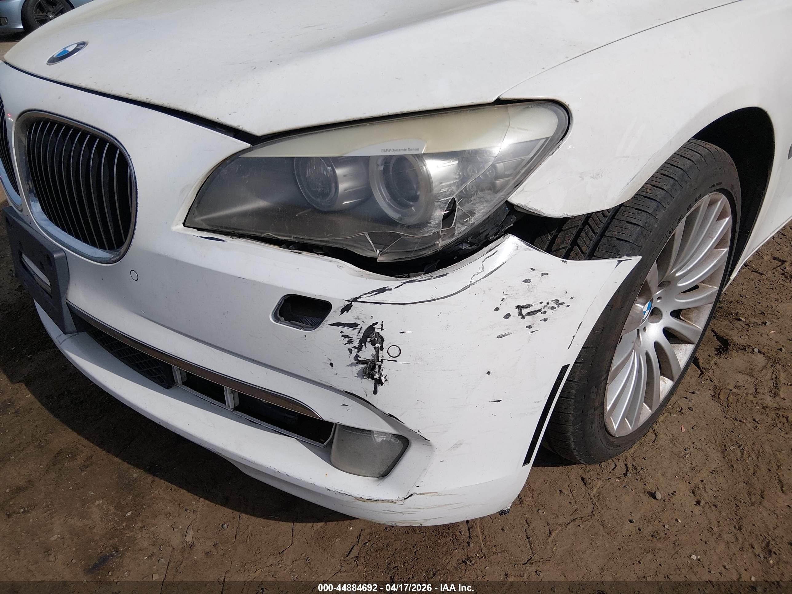2012 Bmw 750li   Белый vin: WBAKB8C59CC963052