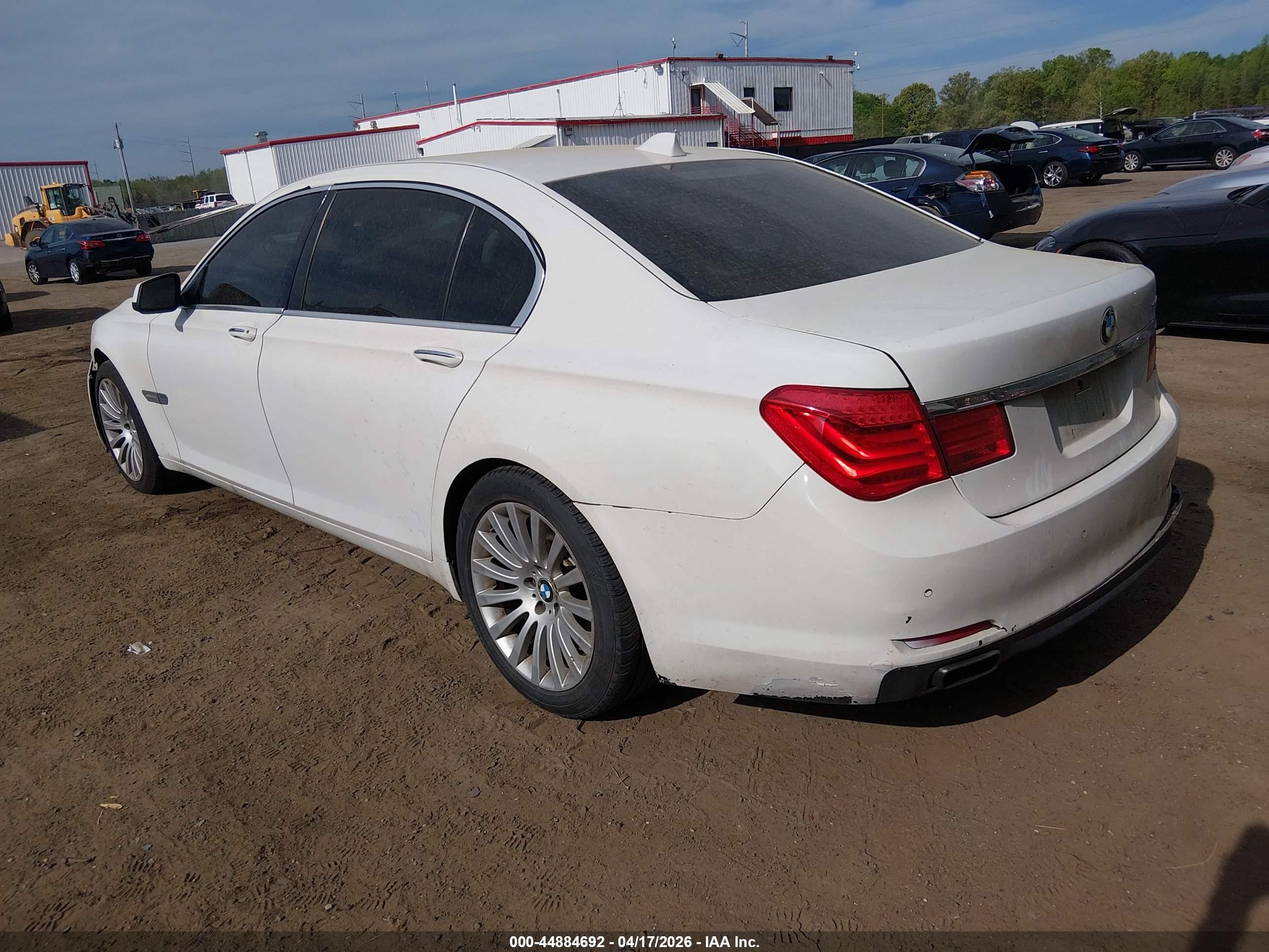 2012 Bmw 750li   Белый vin: WBAKB8C59CC963052