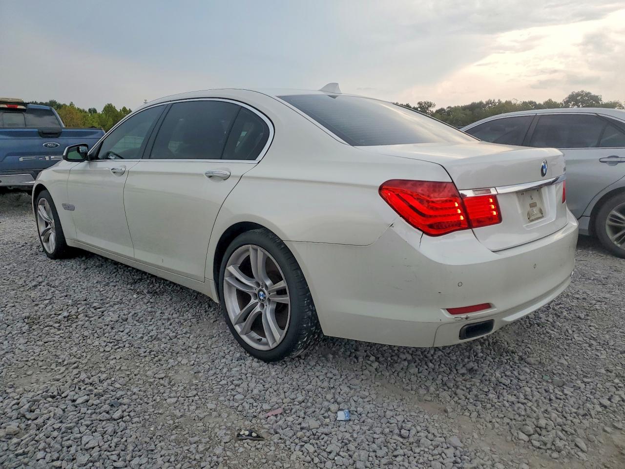 2012 Bmw 750 Li White vin: WBAKB8C59CC963973