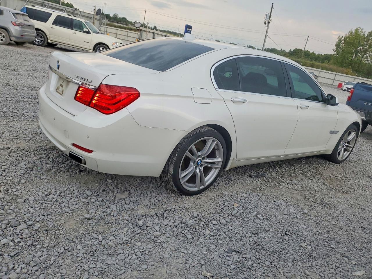 2012 Bmw 750 Li White vin: WBAKB8C59CC963973